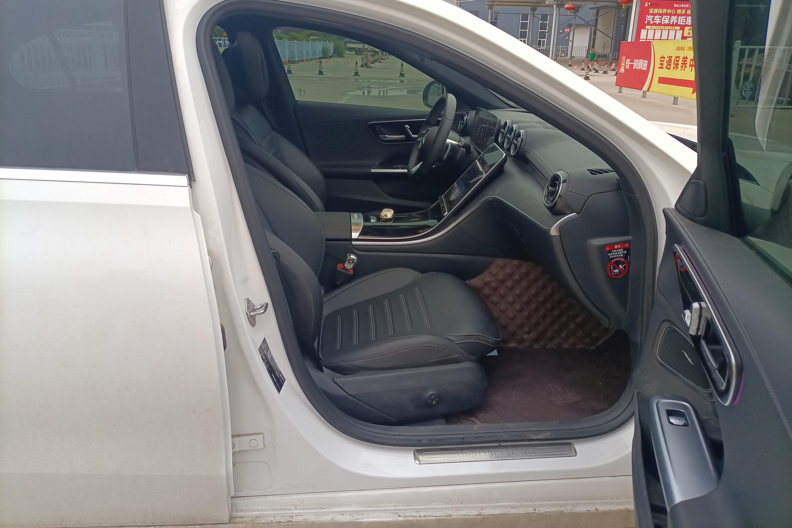 奔驰C级 C200L 2022款 1.5T 自动 改款运动版 (国Ⅵ) 