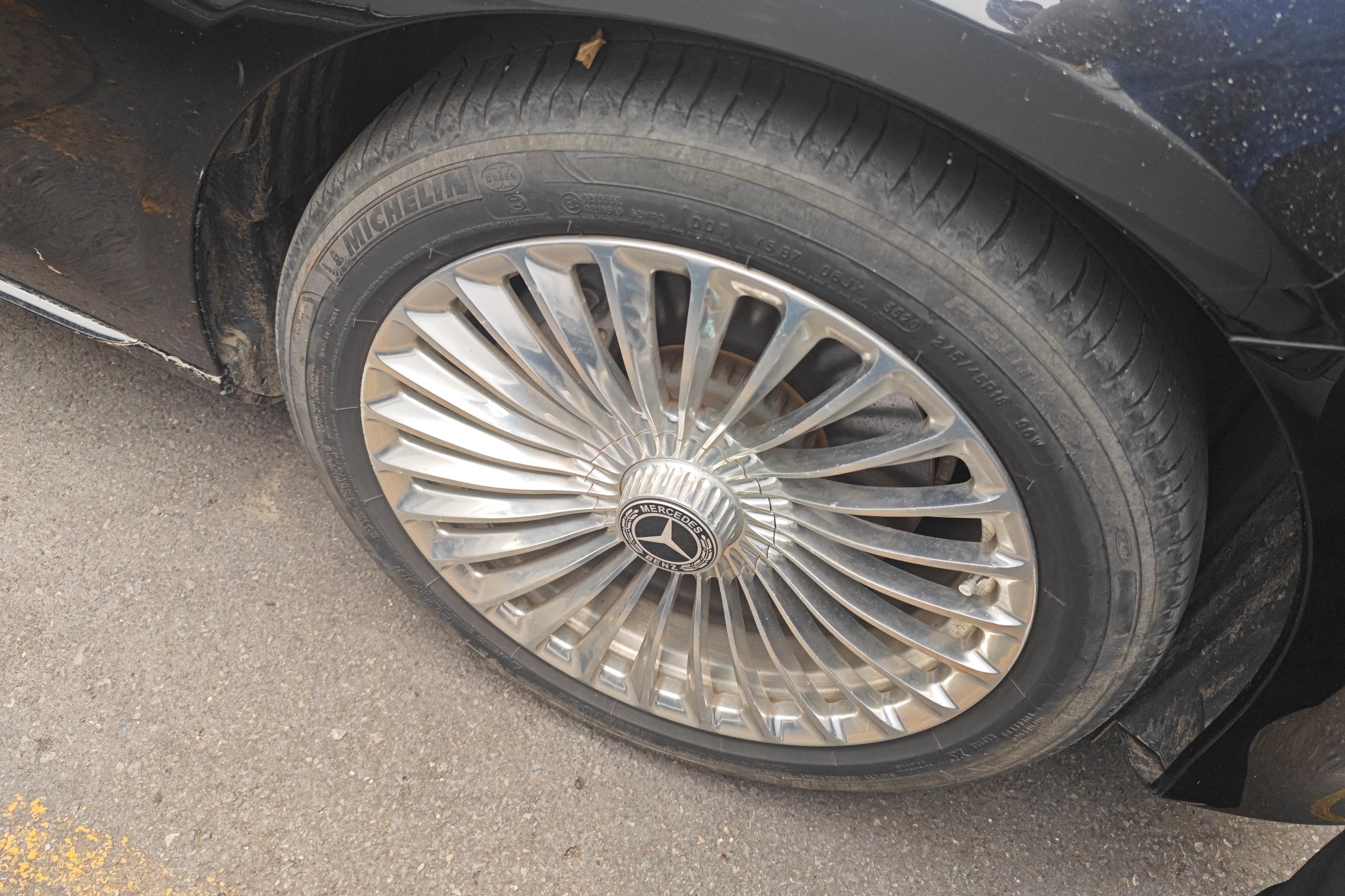 奔驰E级 E300L 2018款 2.0T 自动 汽油 豪华型改款 (国Ⅴ) 