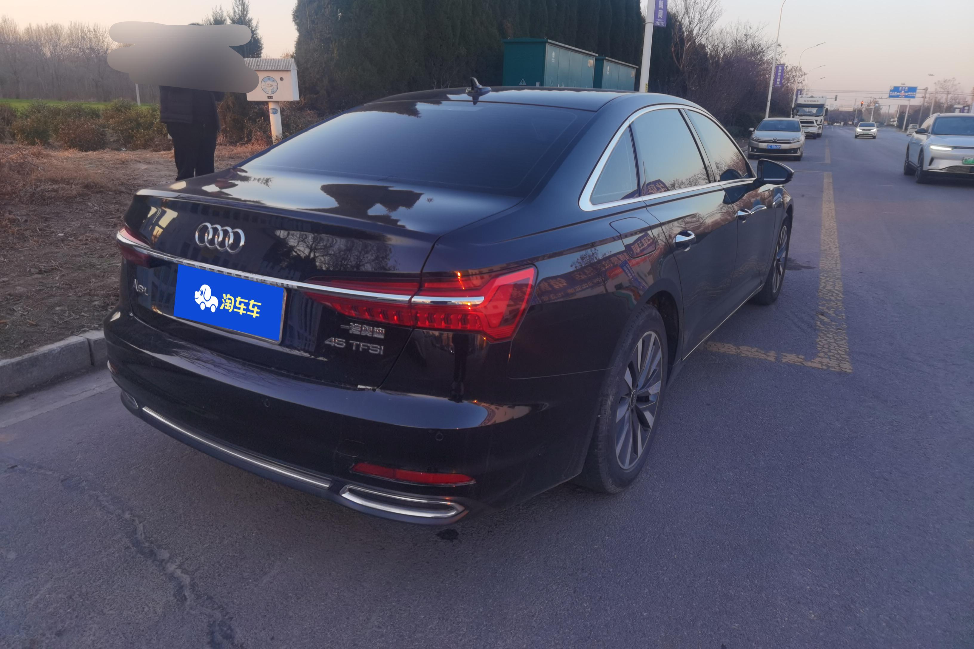 奥迪A6L 45TFSI 2022款 2.0T 自动 臻选动感型 (国Ⅵ) 