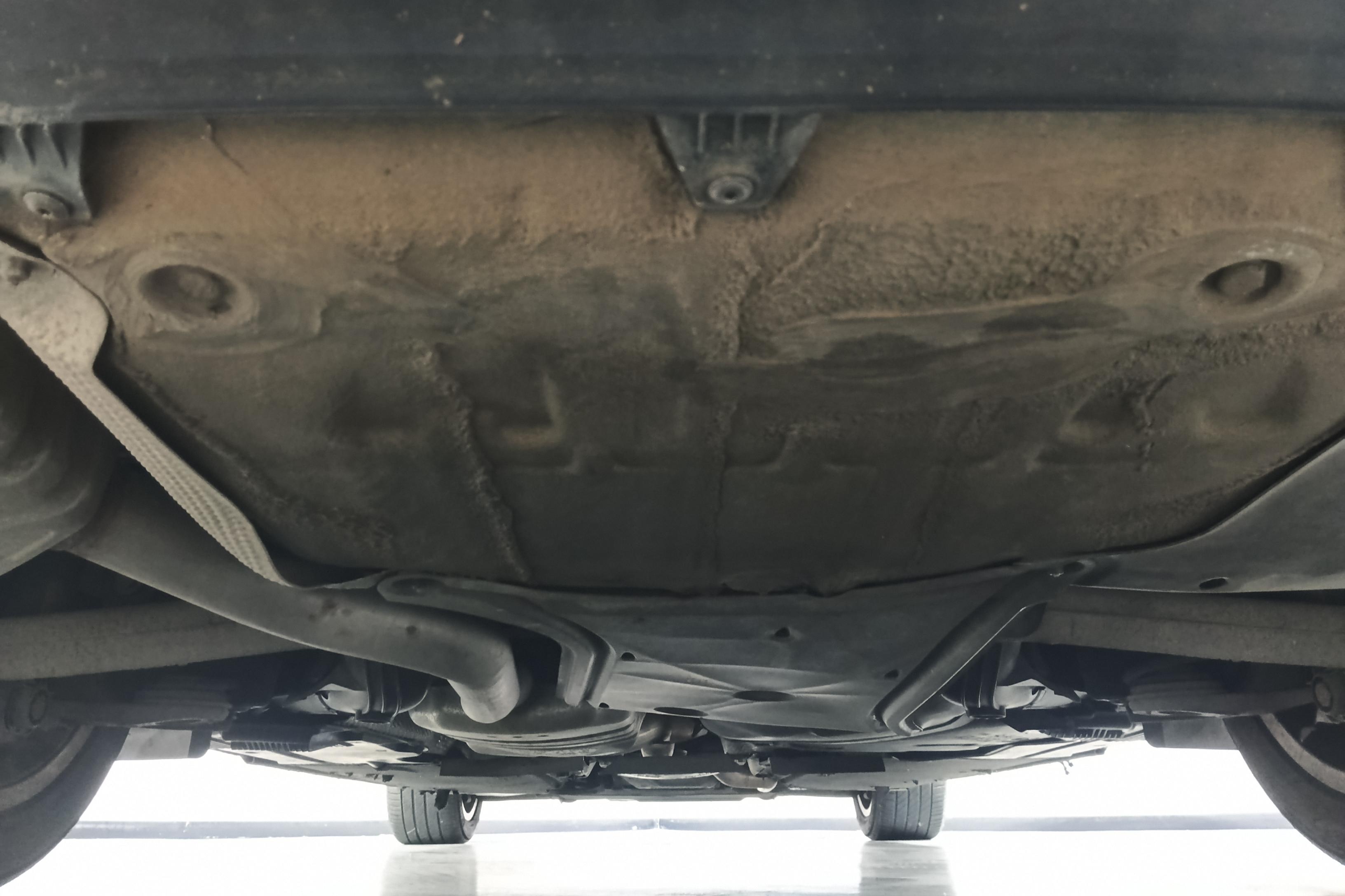 奥迪A4L 2016款 2.0T 自动 标准型典藏版 (国Ⅴ) 