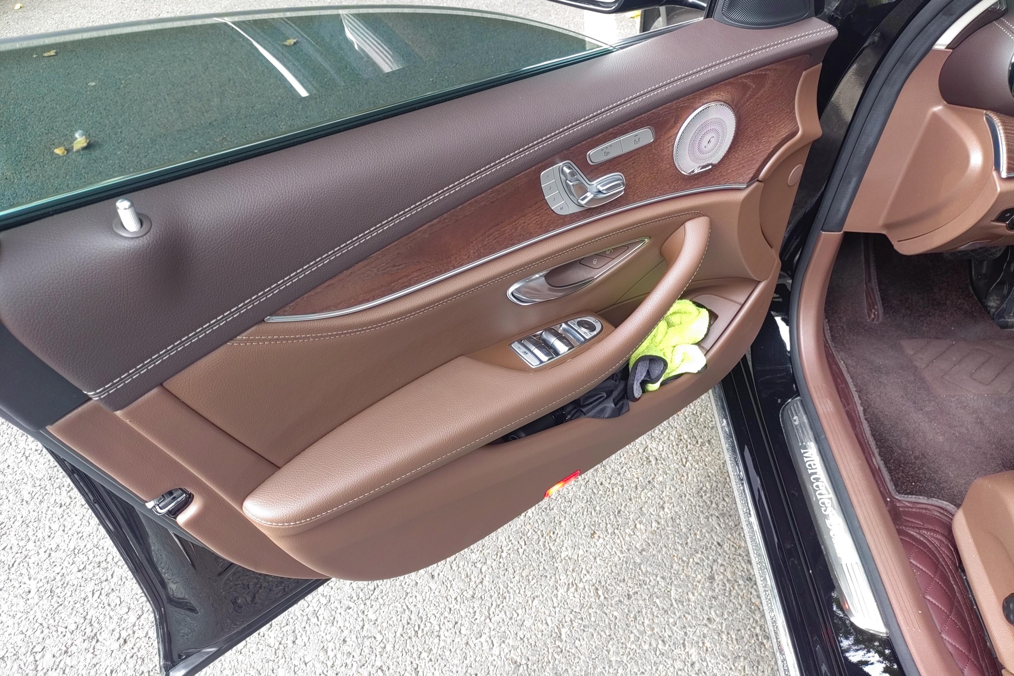 奔驰E级 300L 2023款 2.0T 自动 汽油 豪华型 (国Ⅵ) 