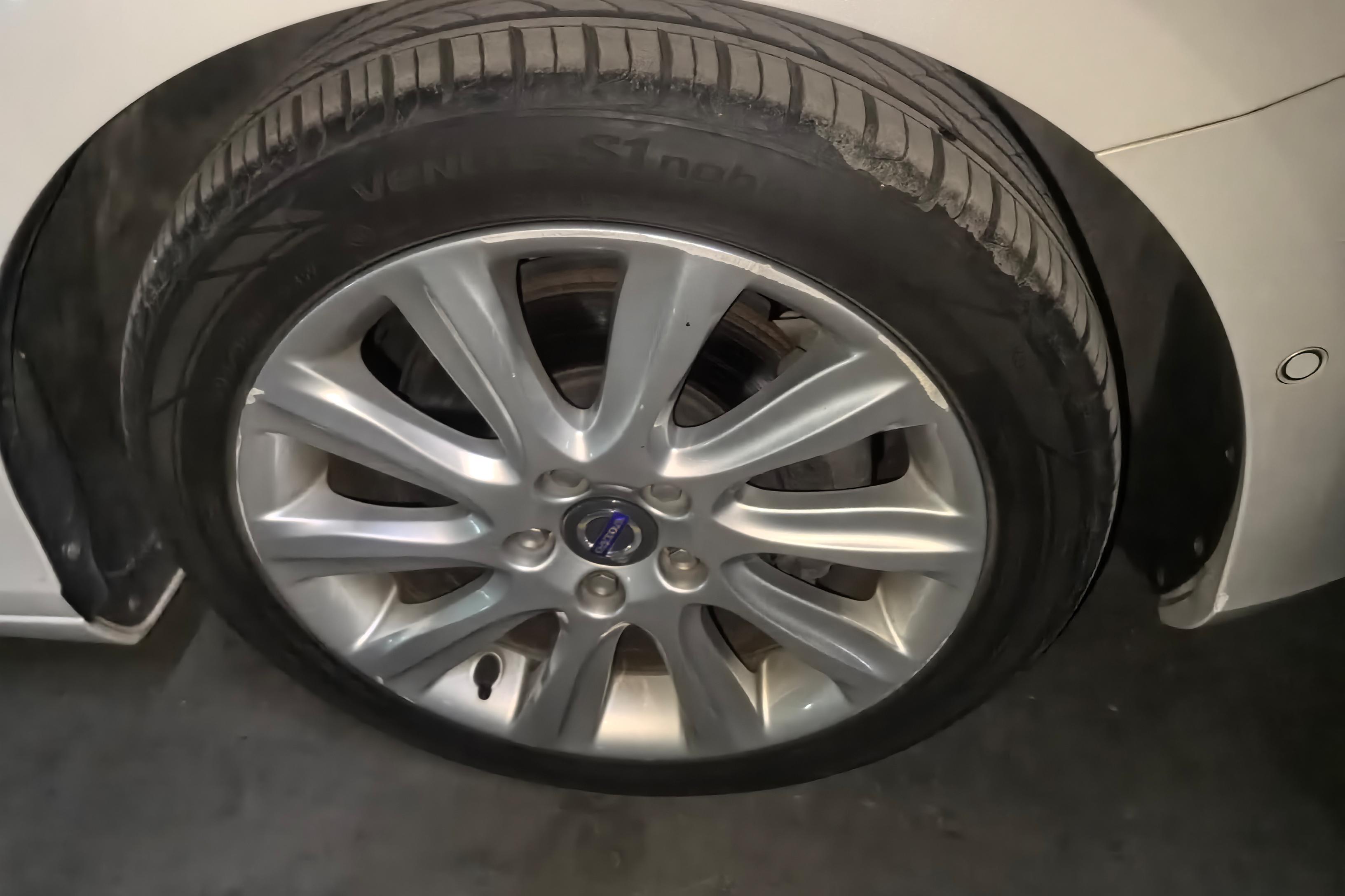 沃尔沃V40 [进口] 2015款 1.6T 自动 智雅版 (欧Ⅳ) 