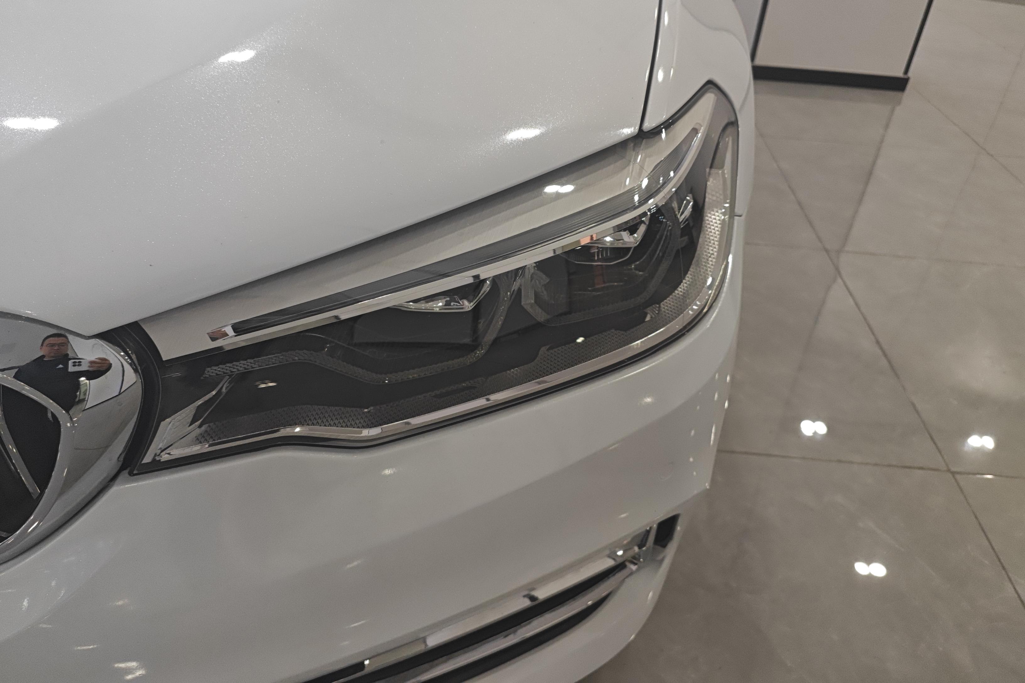 宝马5系 530Li 2020款 2.0T 自动 汽油 尊享型M运动套装 (国Ⅵ) 