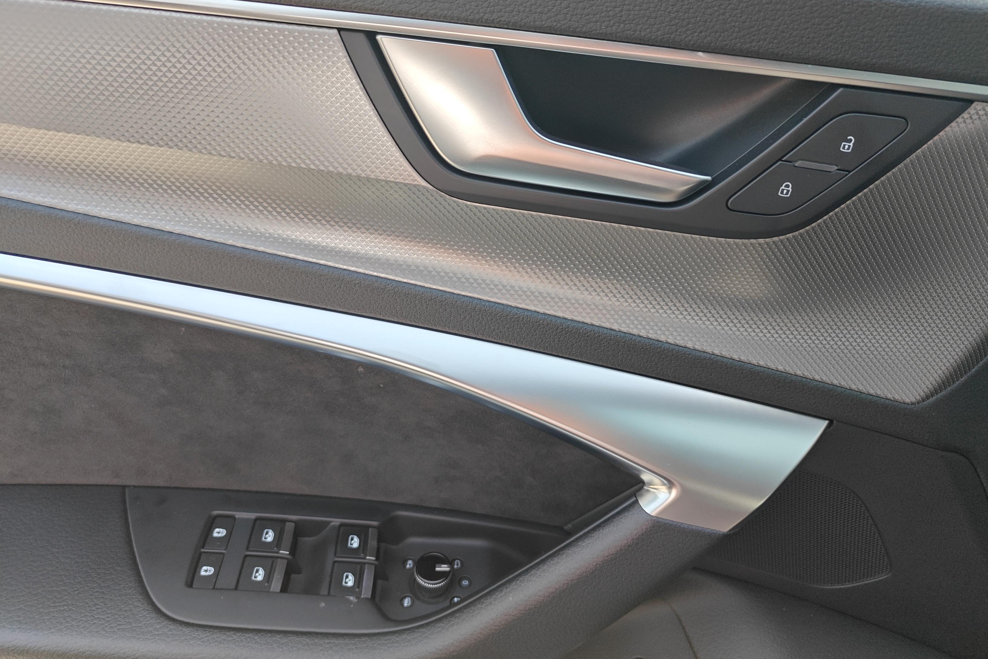 奥迪A6L 45TFSI 2019款 2.0T 自动 臻选致雅型 (国Ⅵ) 