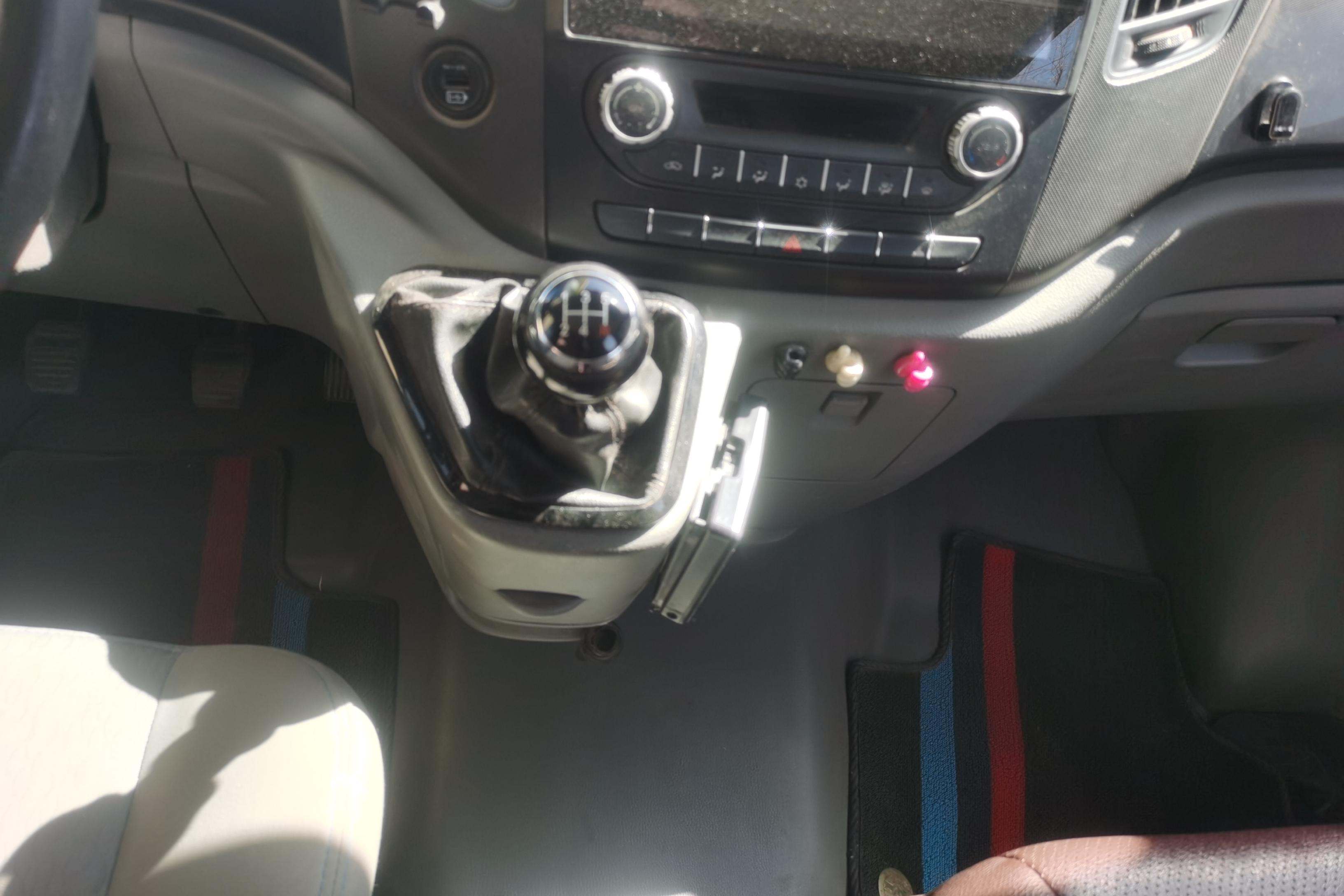 福田图雅诺 通途 2020款 2.5T 手动 短轴中顶 (国Ⅴ) 