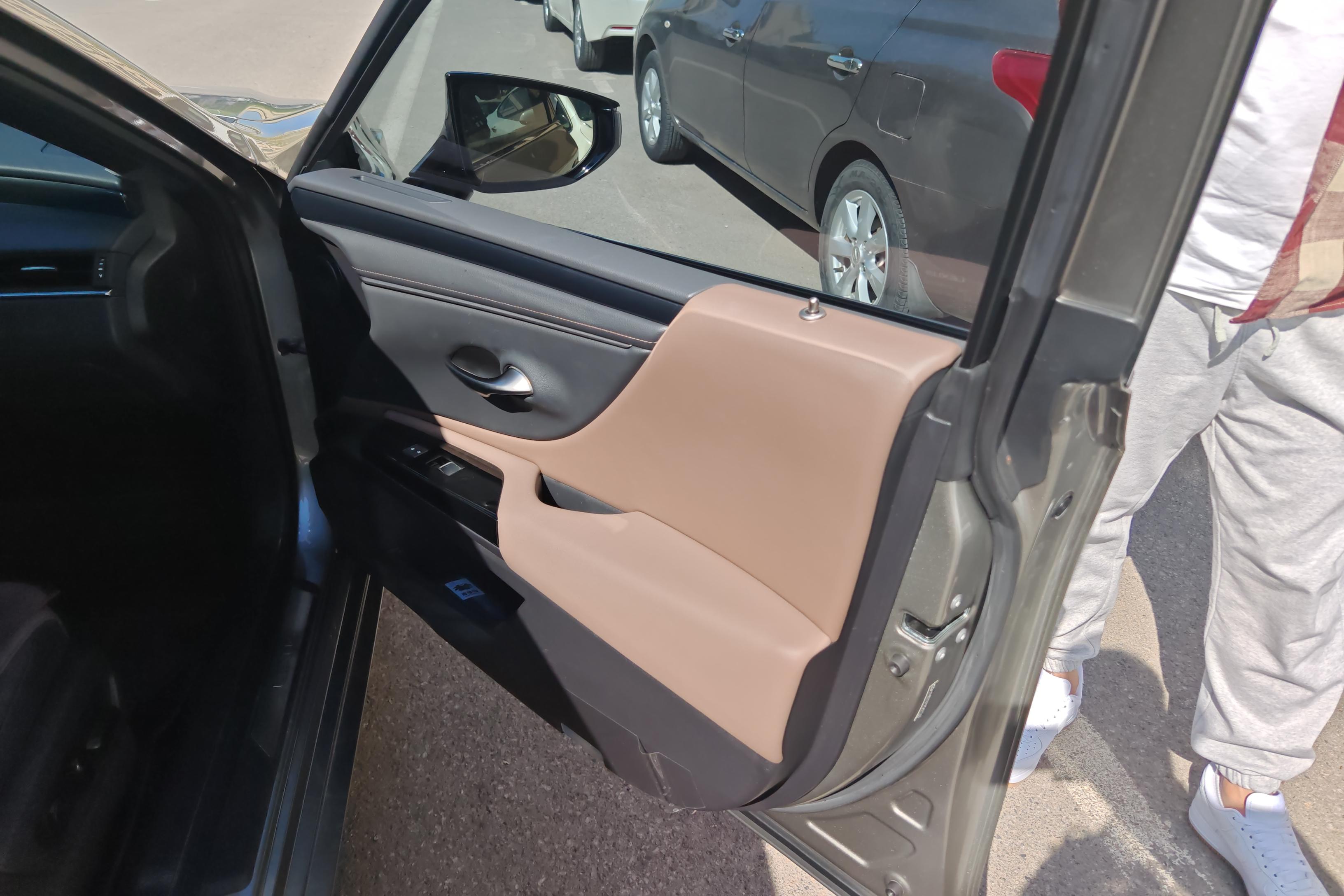 雷克萨斯ES 200 [进口] 2021款 2.0L 自动 卓越版 