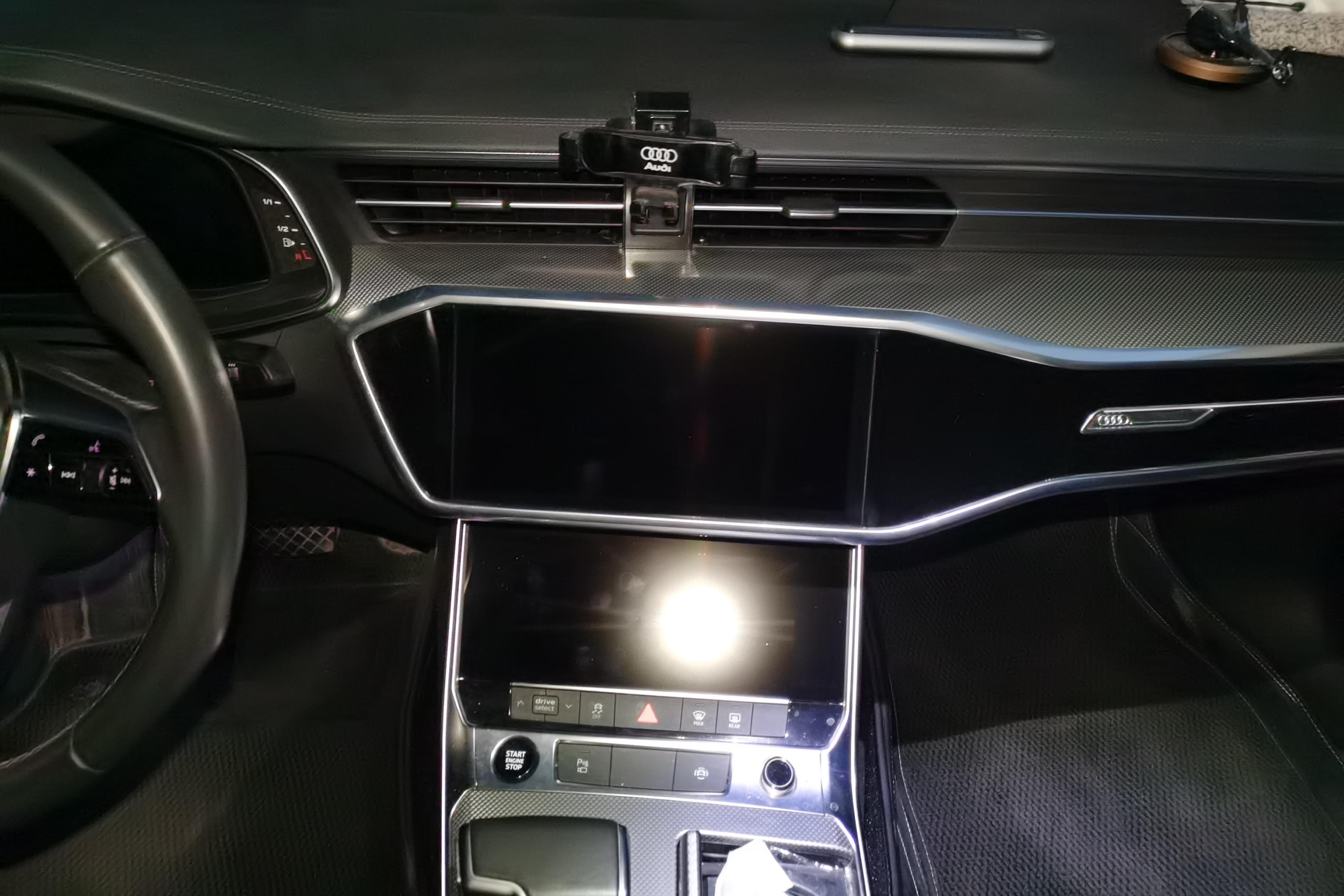 奥迪A6L 45TFSI 2020款 2.0T 自动 臻选致雅型 (国Ⅵ) 