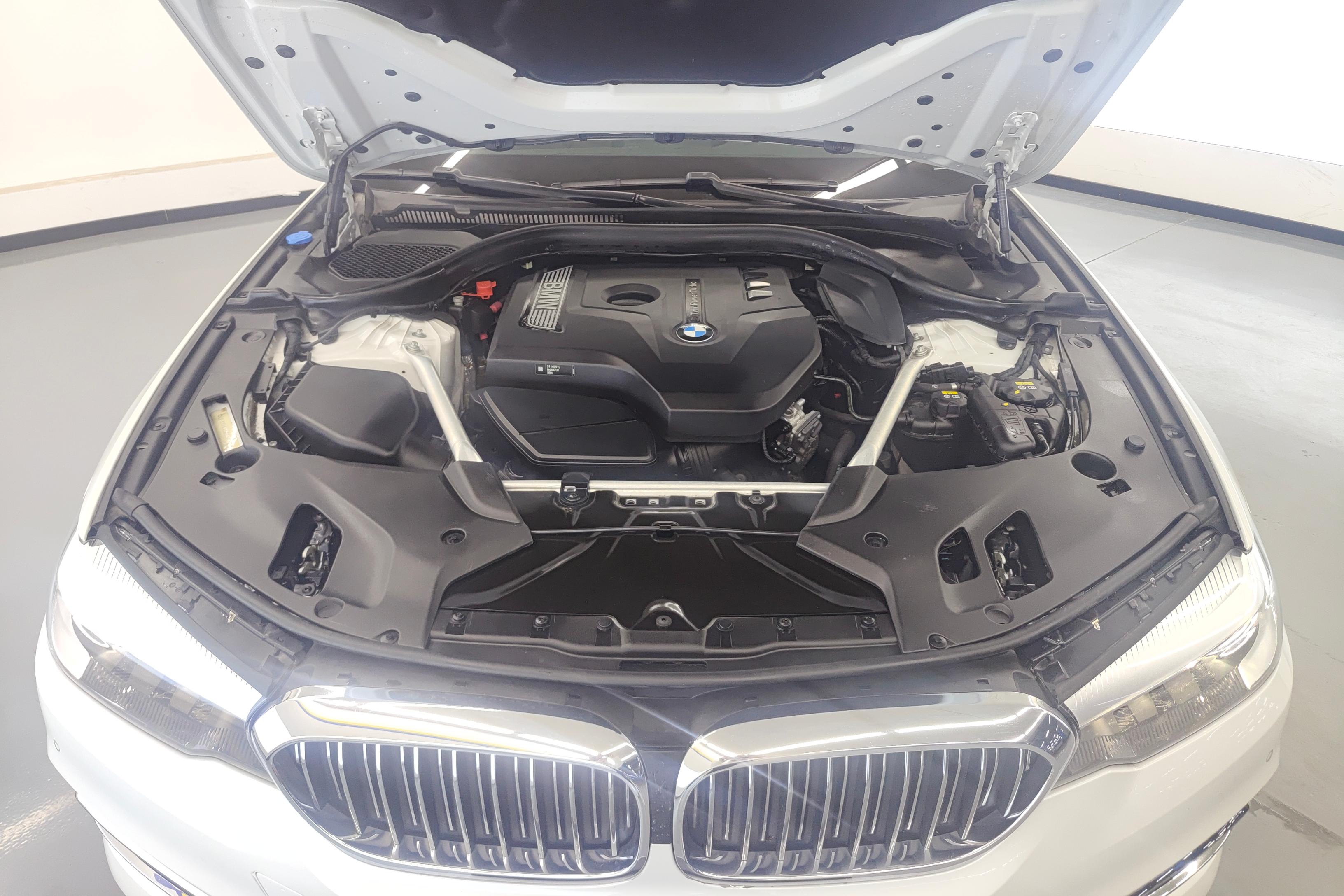 宝马5系 530Li 2018款 2.0T 自动 汽油 xDrive豪华套装改款 (国Ⅴ) 