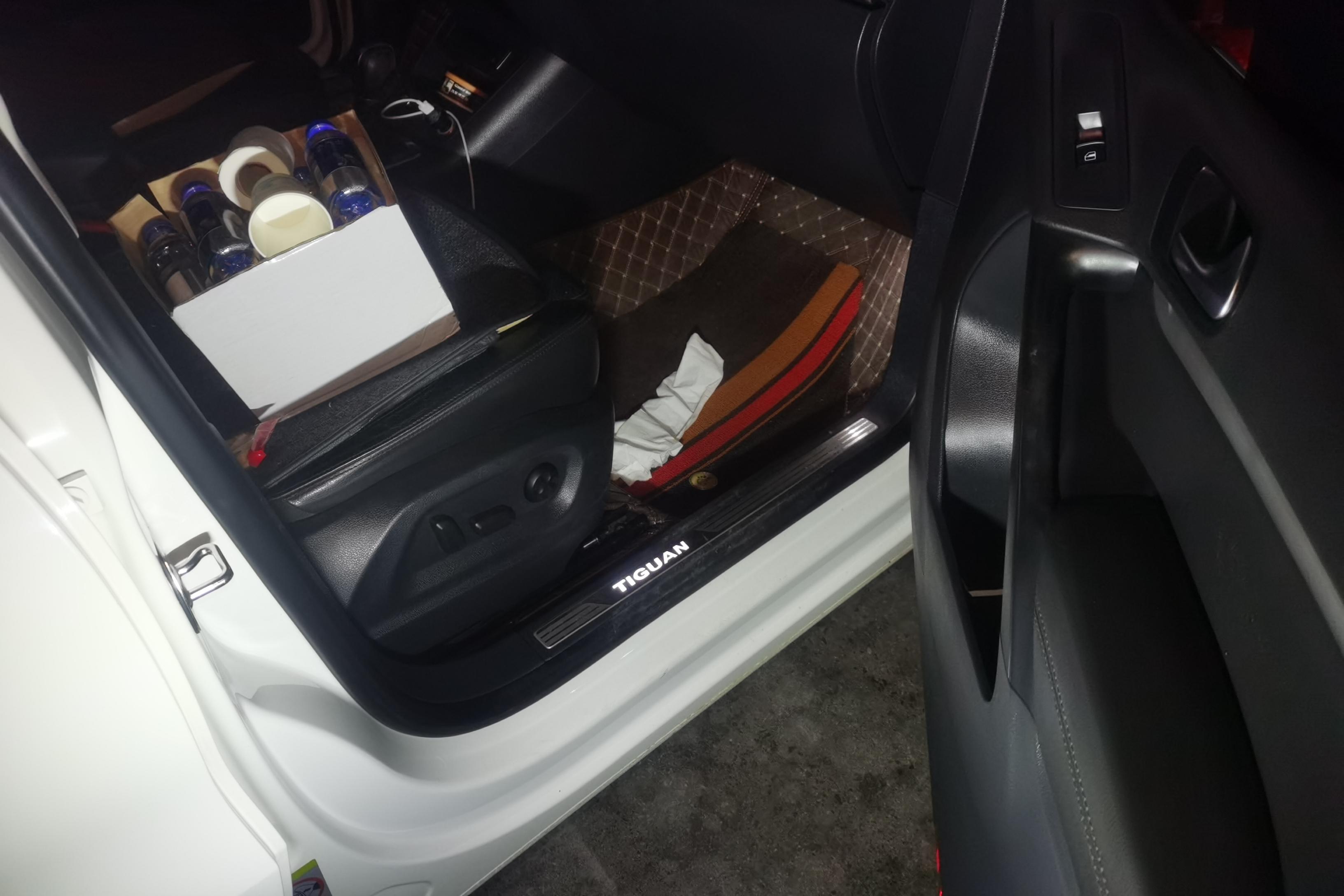 大众途观 2015款 1.8T 自动 四驱 豪华版 (国Ⅴ) 