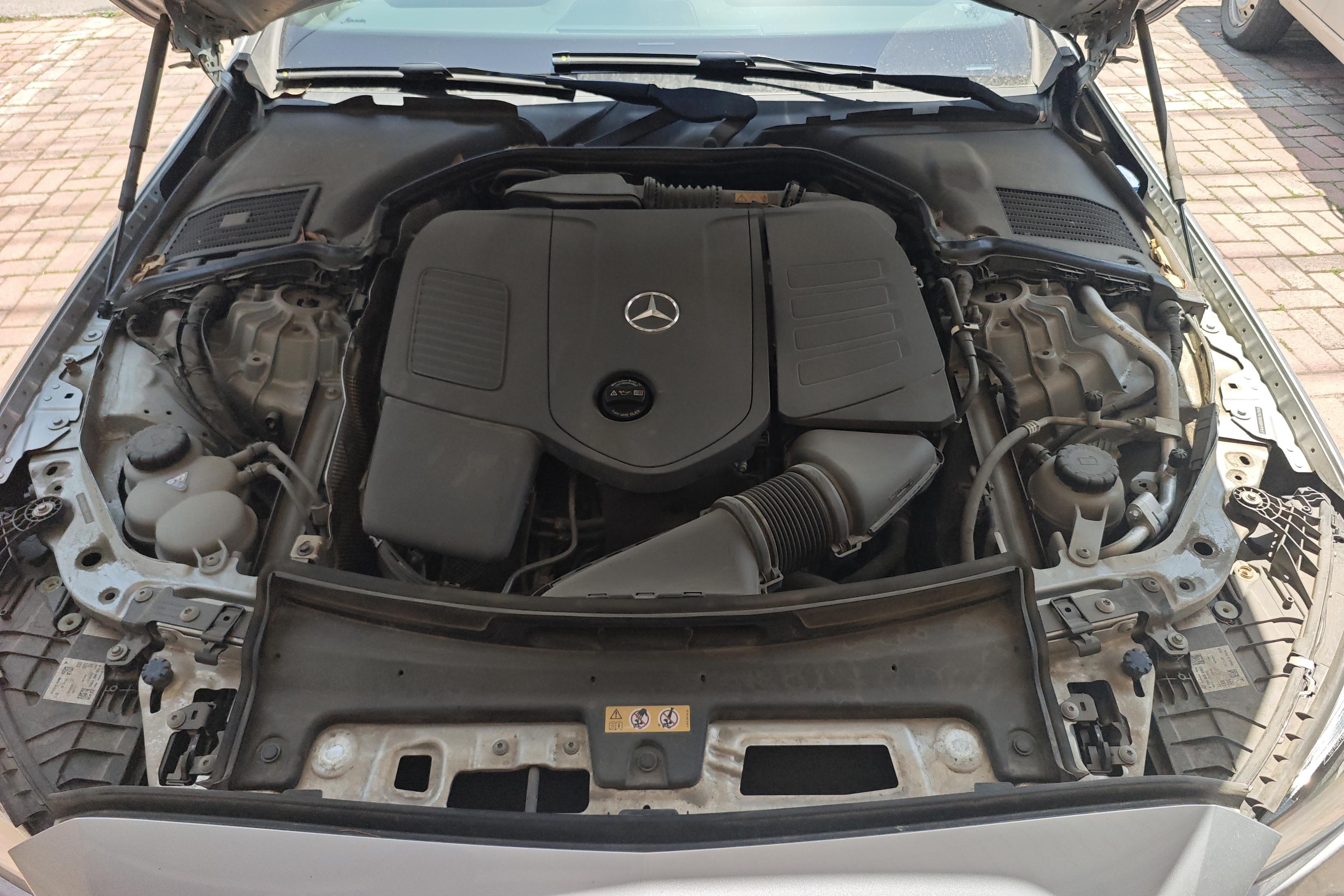 奔驰C级 C200L 2022款 1.5T 自动 改款运动版 (国Ⅵ) 