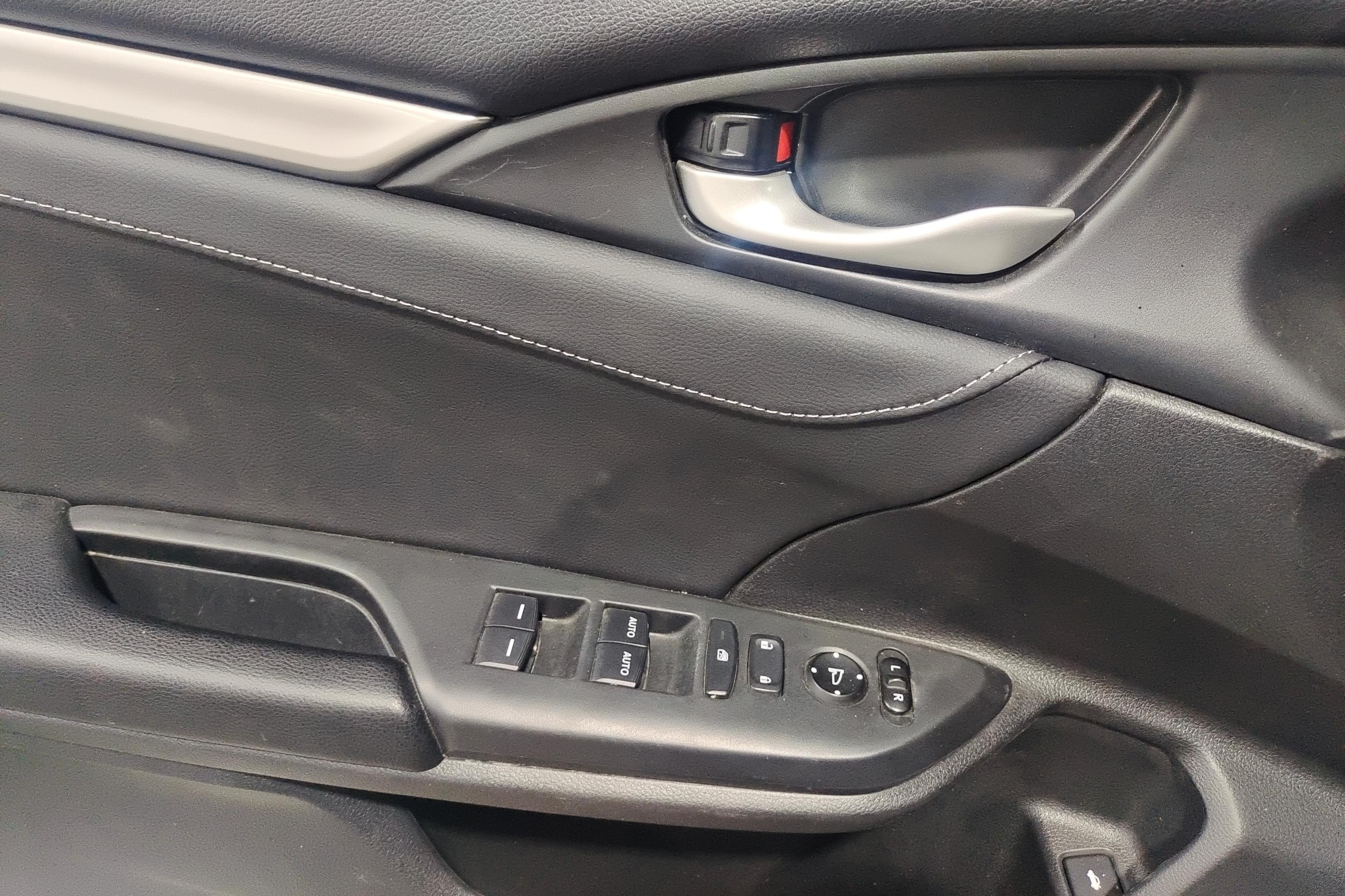 本田思域 2019款 1.5T 自动 燃动版220TURBO (国Ⅴ) 
