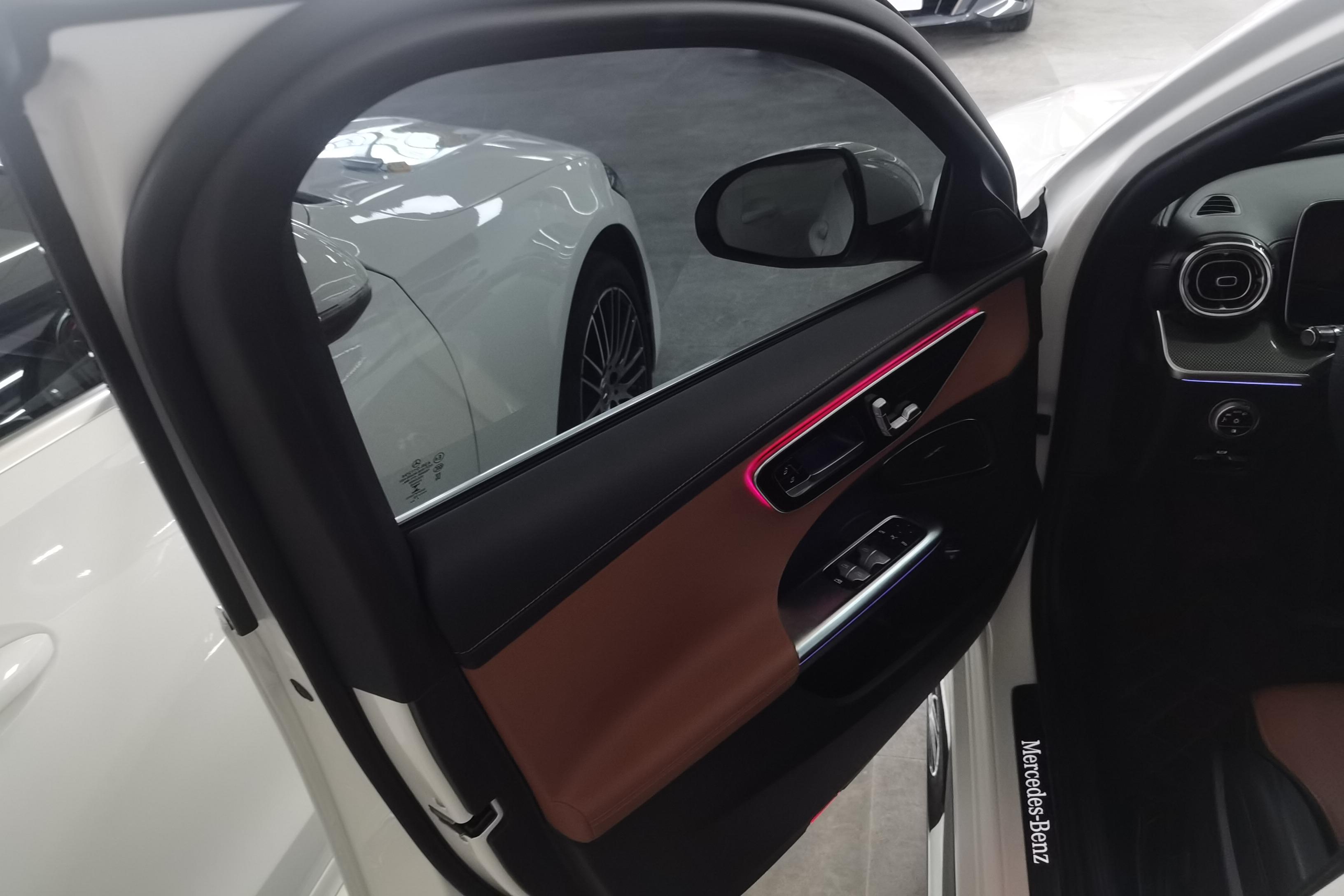 奔驰C级 C260L 2022款 1.5T 自动 改款运动版 (国Ⅵ) 