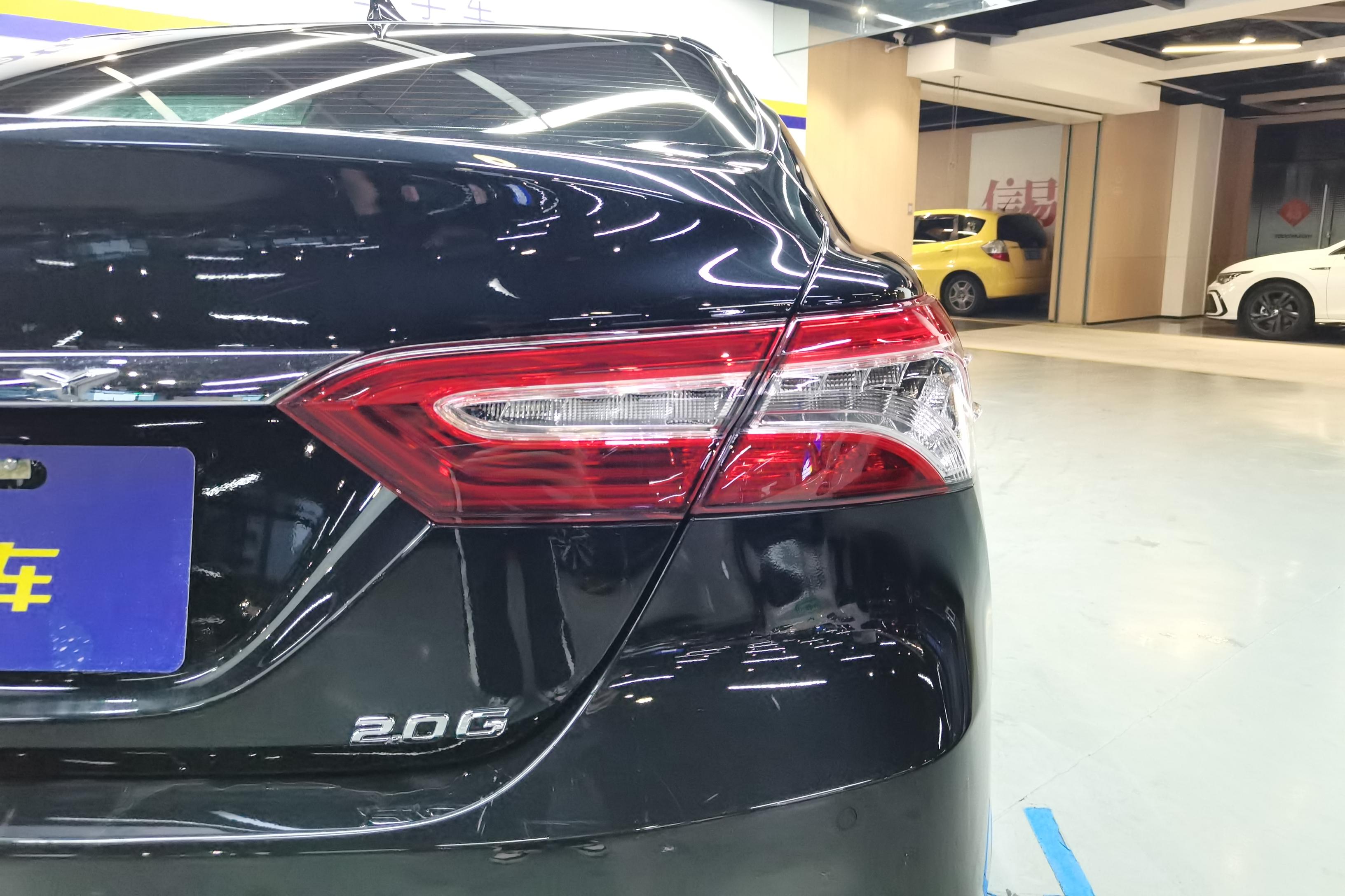 丰田凯美瑞 2021款 2.0L 自动 豪华版 (国Ⅵ) 
