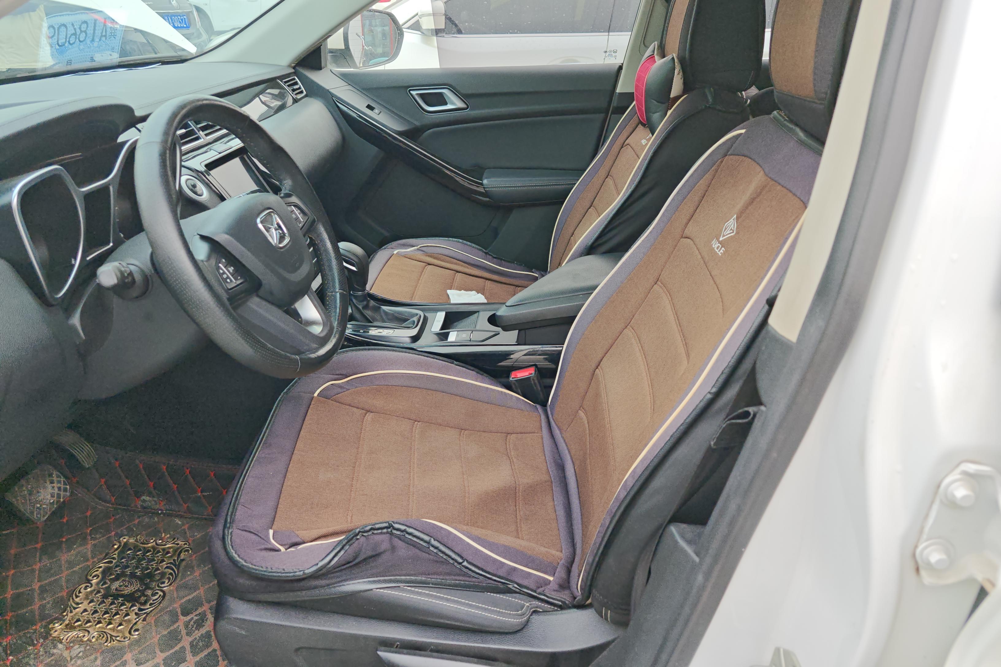 江铃驭胜S330 2016款 1.5T 自动 GTDi旗舰版 (国Ⅴ) 