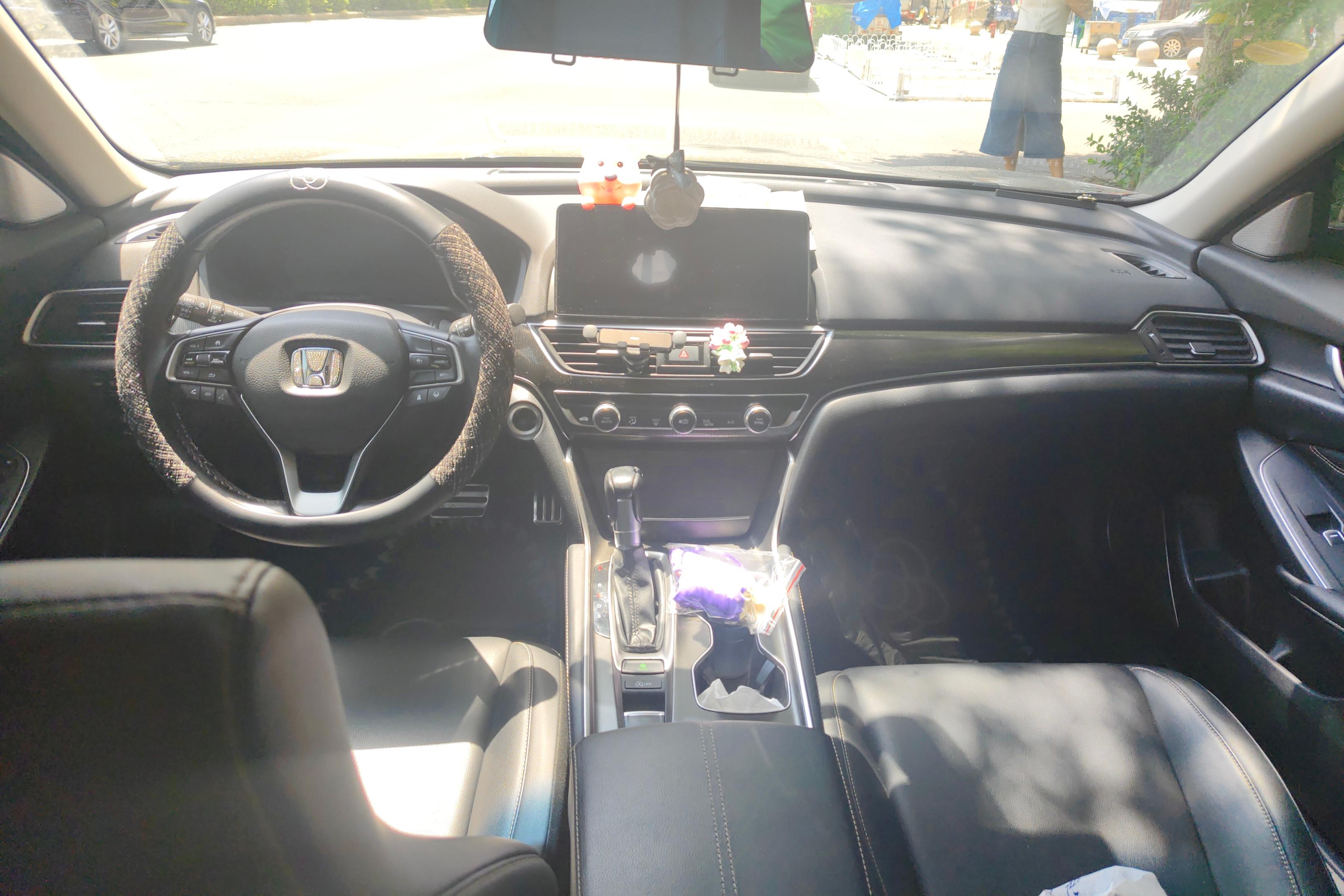 本田雅阁 2022款 1.5T 自动 260TURBO幻夜·尊贵版 (国Ⅵ) 