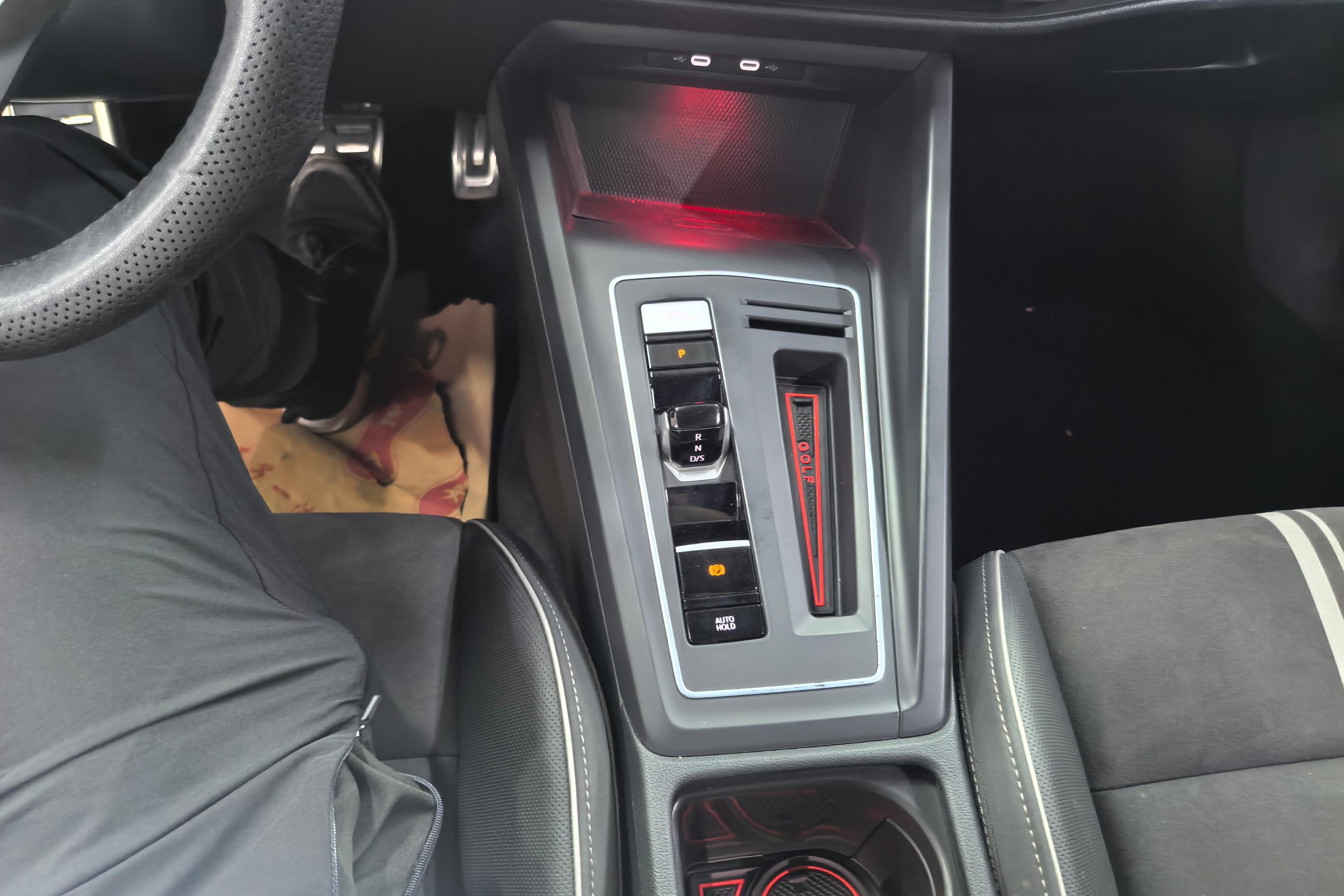 大众高尔夫 2021款 1.4T 自动 汽油 R-Line (国Ⅵ) 