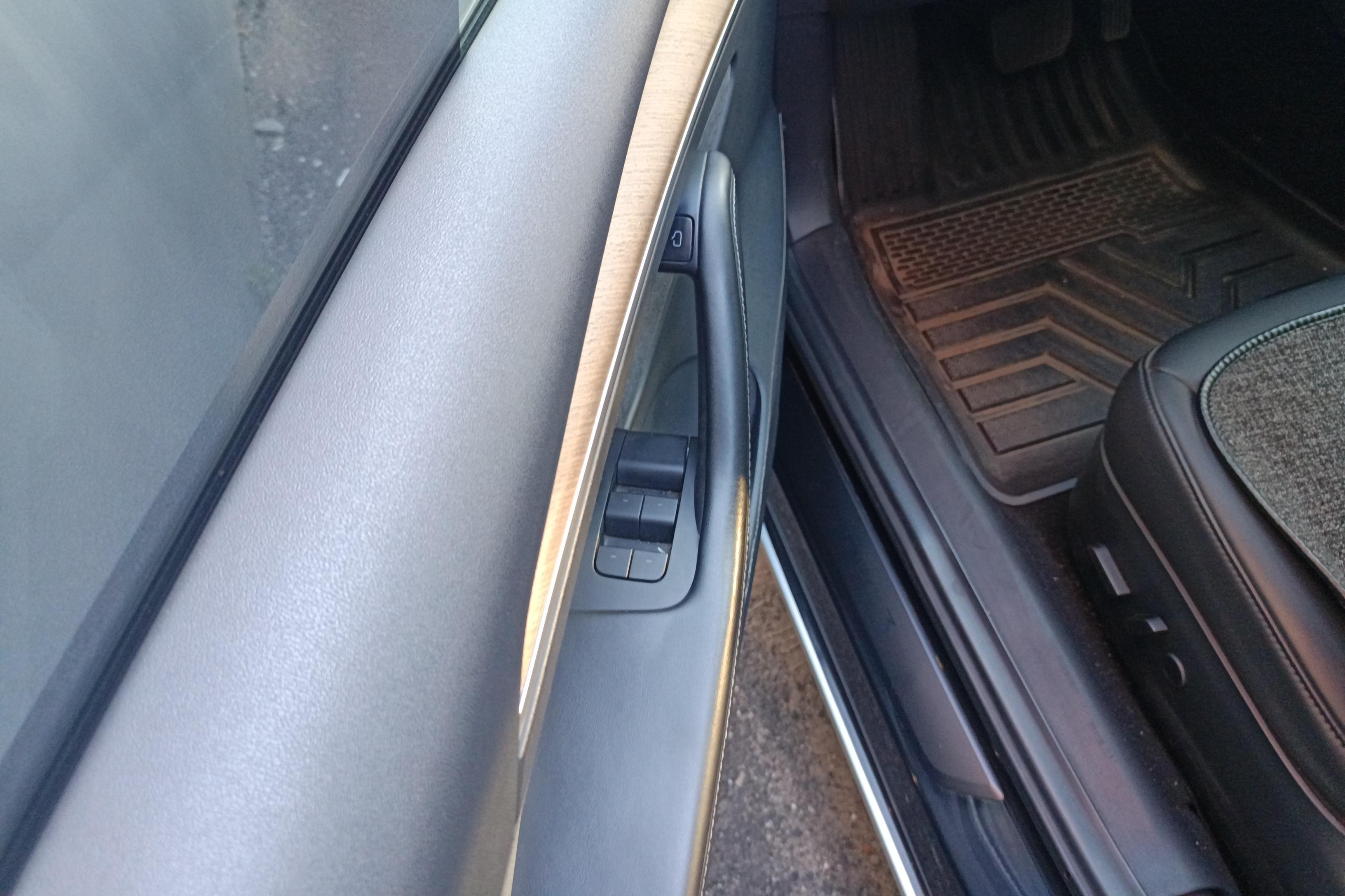 特斯拉MODEL 3 2021款 后驱 纯电动 标准续航升级版 