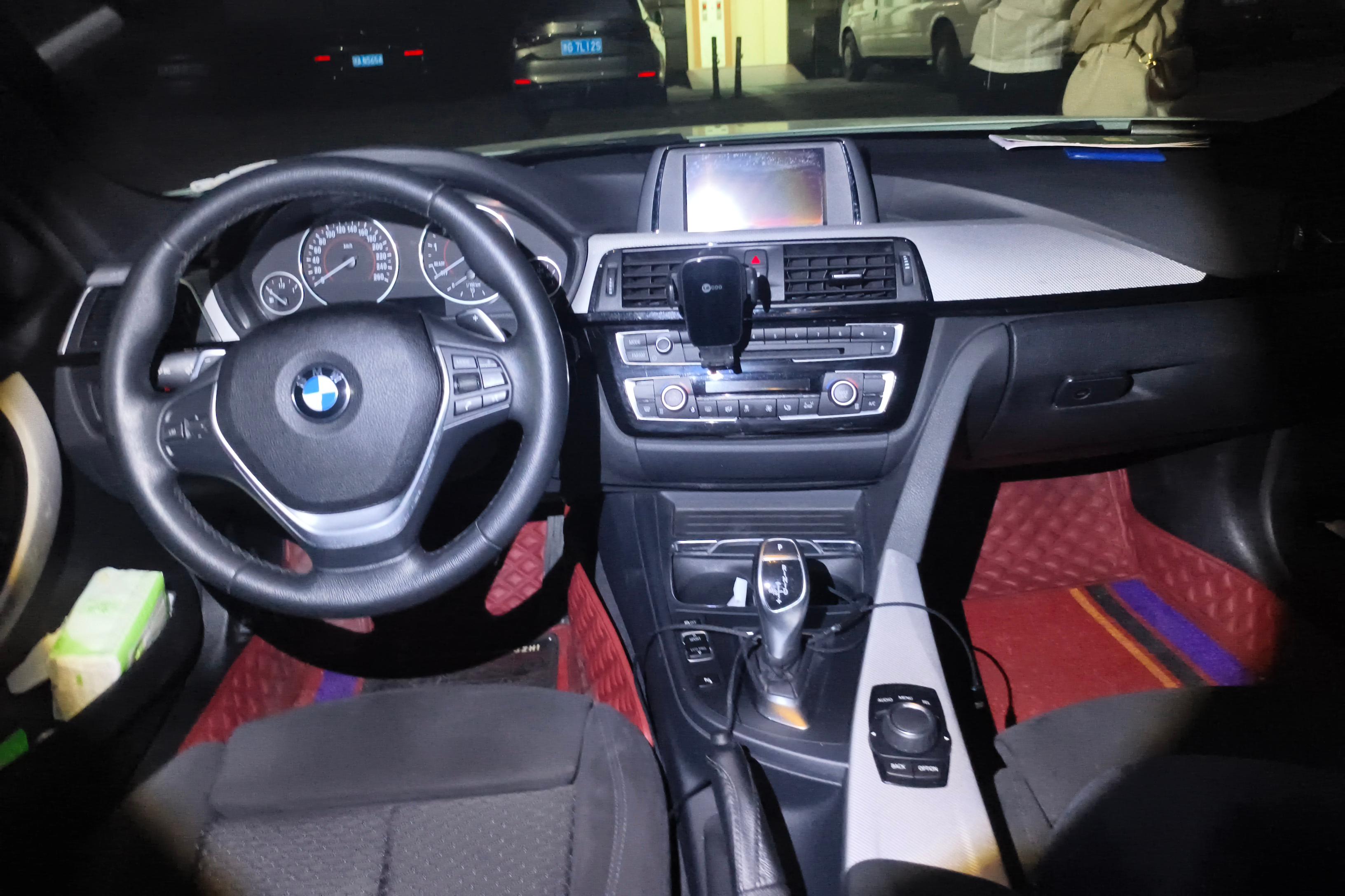 宝马3系 320i 2017款 2.0T 自动 汽油 M运动型 (国Ⅴ) 
