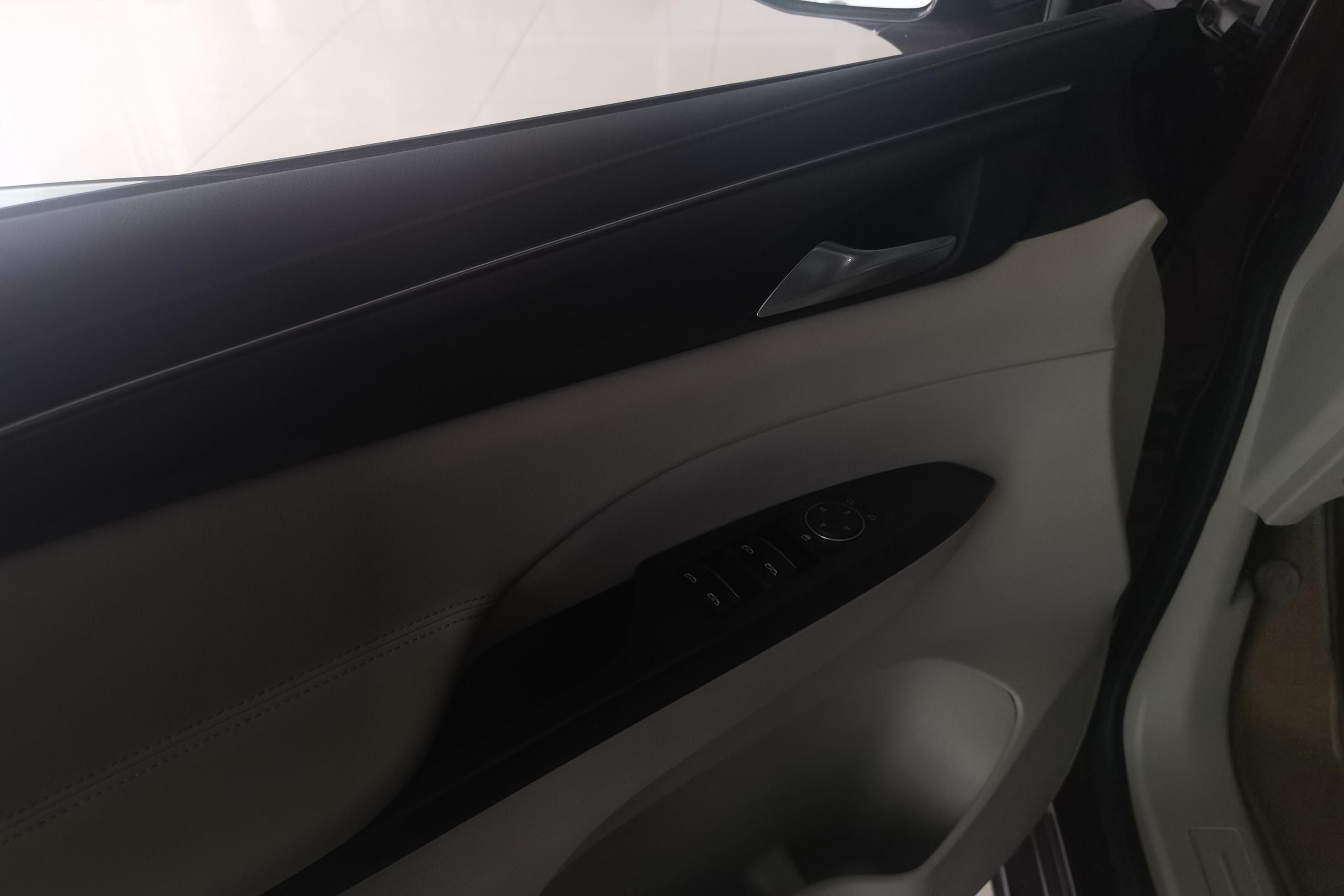别克GL8 2022款 2.0T 自动 7座 653T尊享型 (国Ⅵ) 