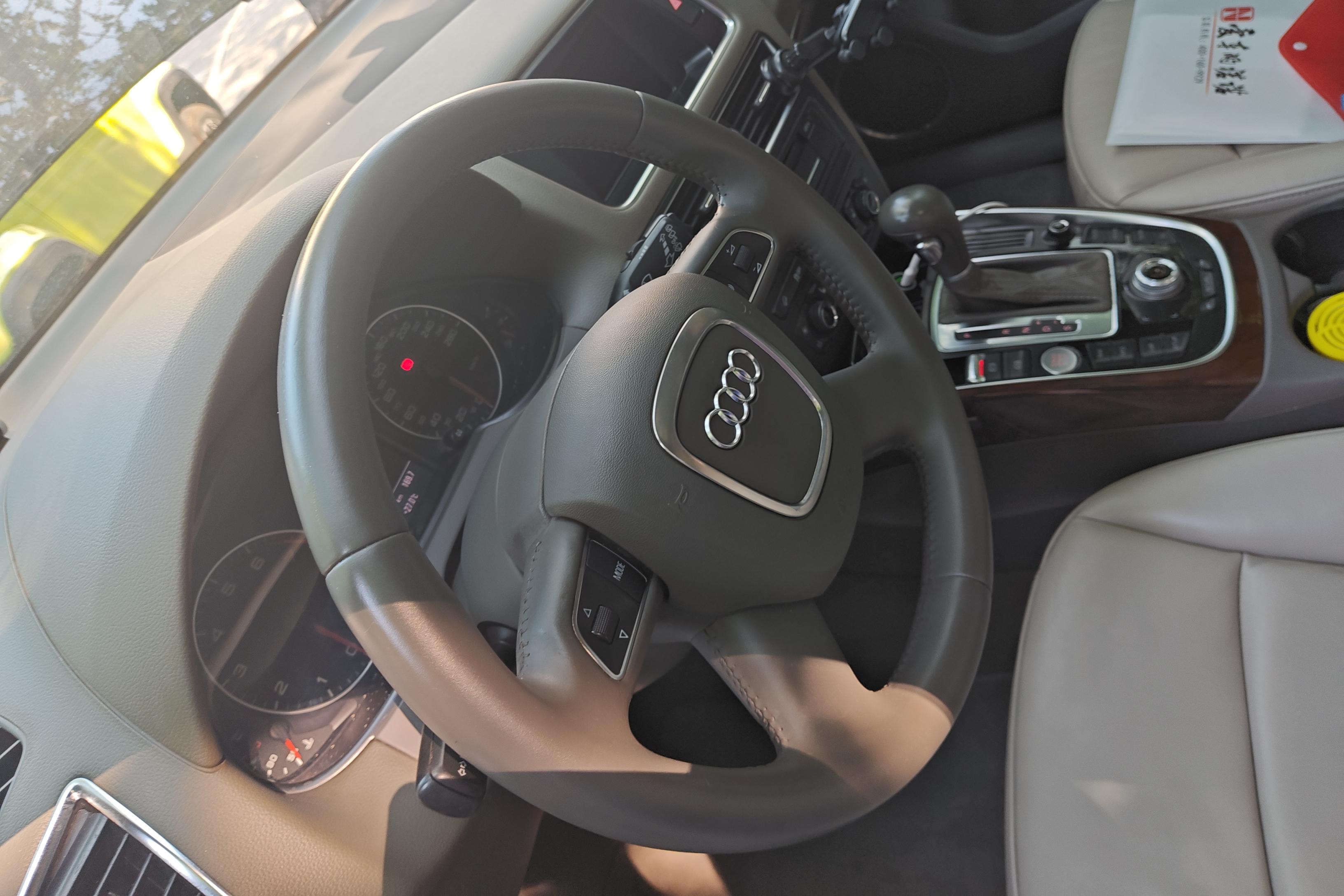 奥迪Q5 2012款 2.0T 自动 四驱 汽油 舒适型 (国Ⅳ) 