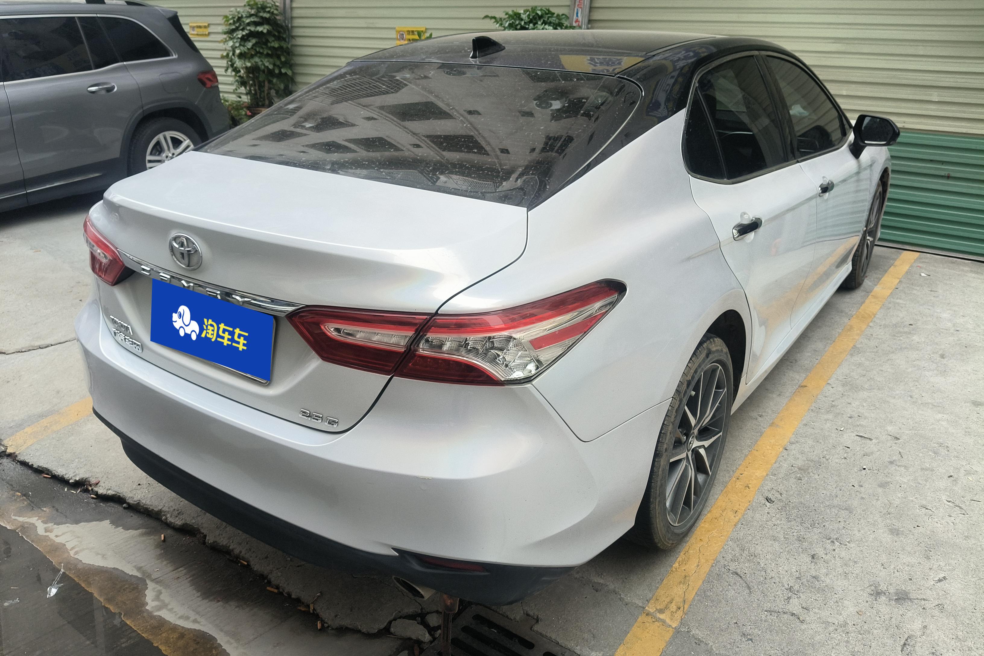 丰田凯美瑞 2021款 2.5L 自动 豪华版 (国Ⅵ) 