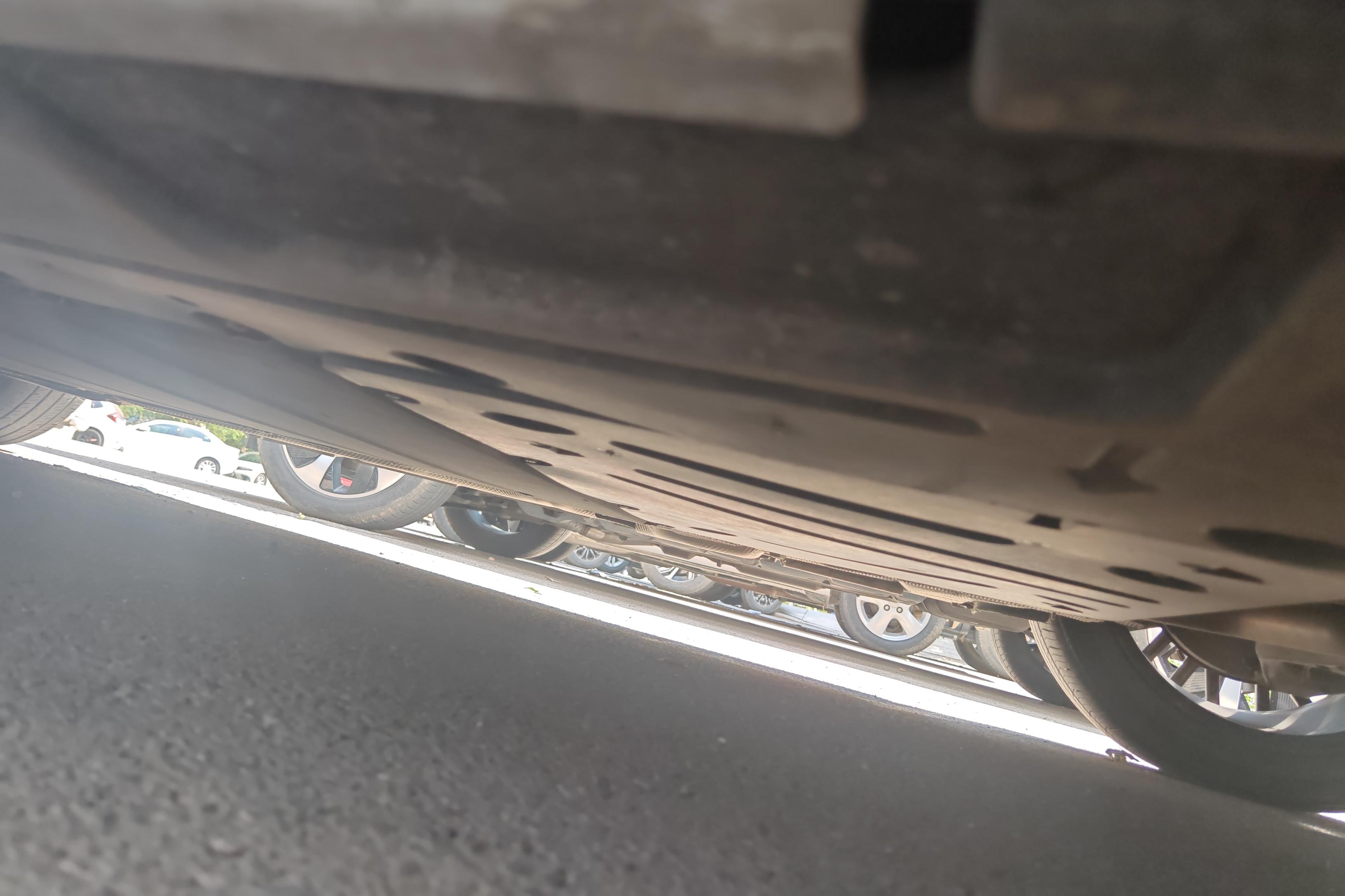 比亚迪秦L DM-i 2024款 1.5L 自动 120KM超越型 (国Ⅵ) 