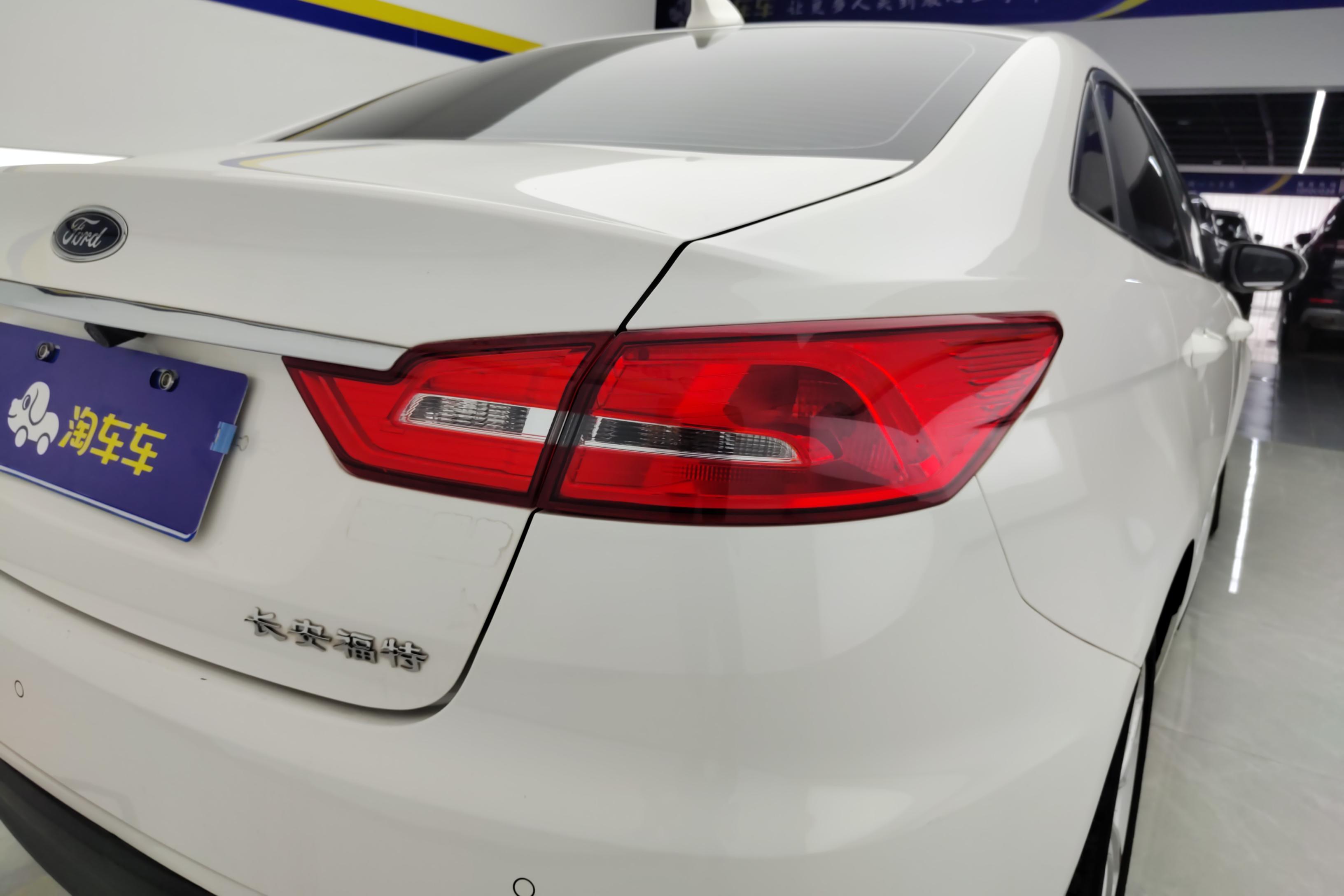 福特福睿斯 2019款 1.5L 自动 改款悦享型 (国Ⅵ) 