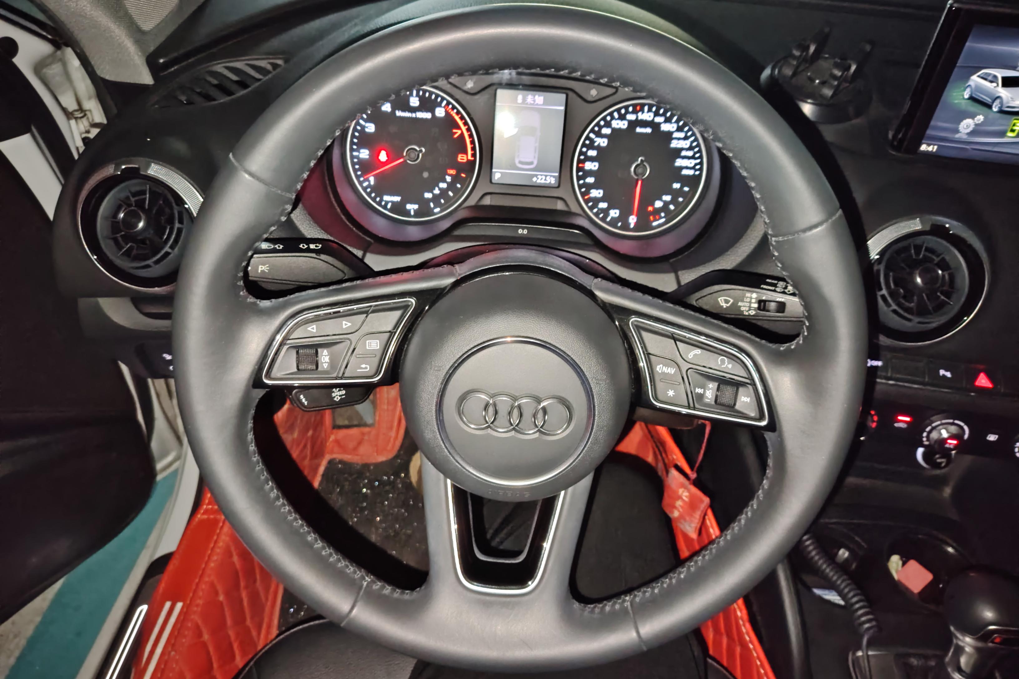 奥迪A3 35TFSI 2020款 1.4T 自动 汽油 改款进取型Sportback (国Ⅵ) 