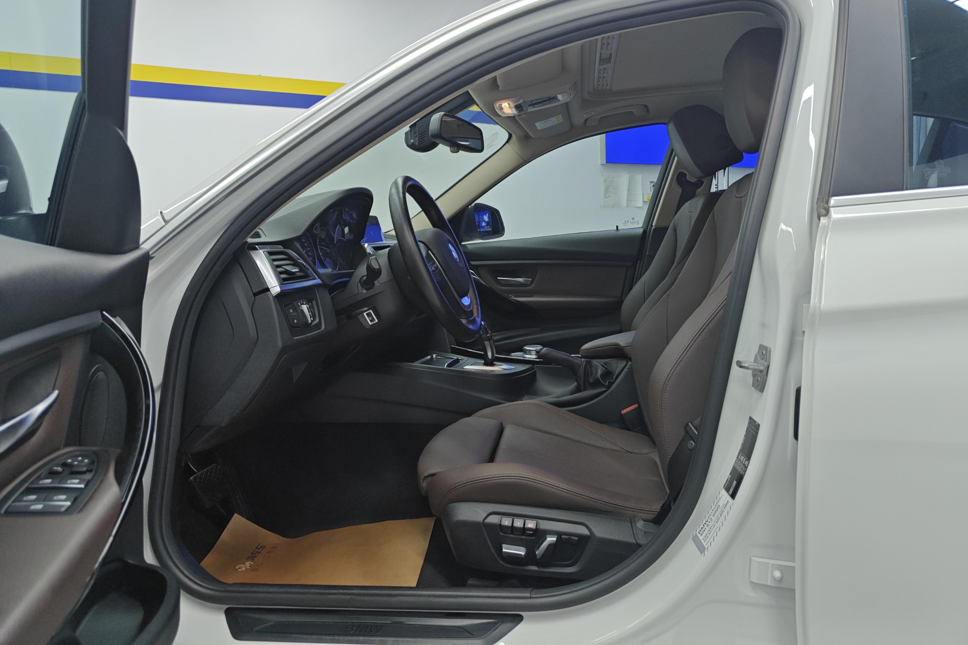 宝马3系 320Li 2019款 2.0T 自动 汽油 时尚版 (国Ⅴ) 