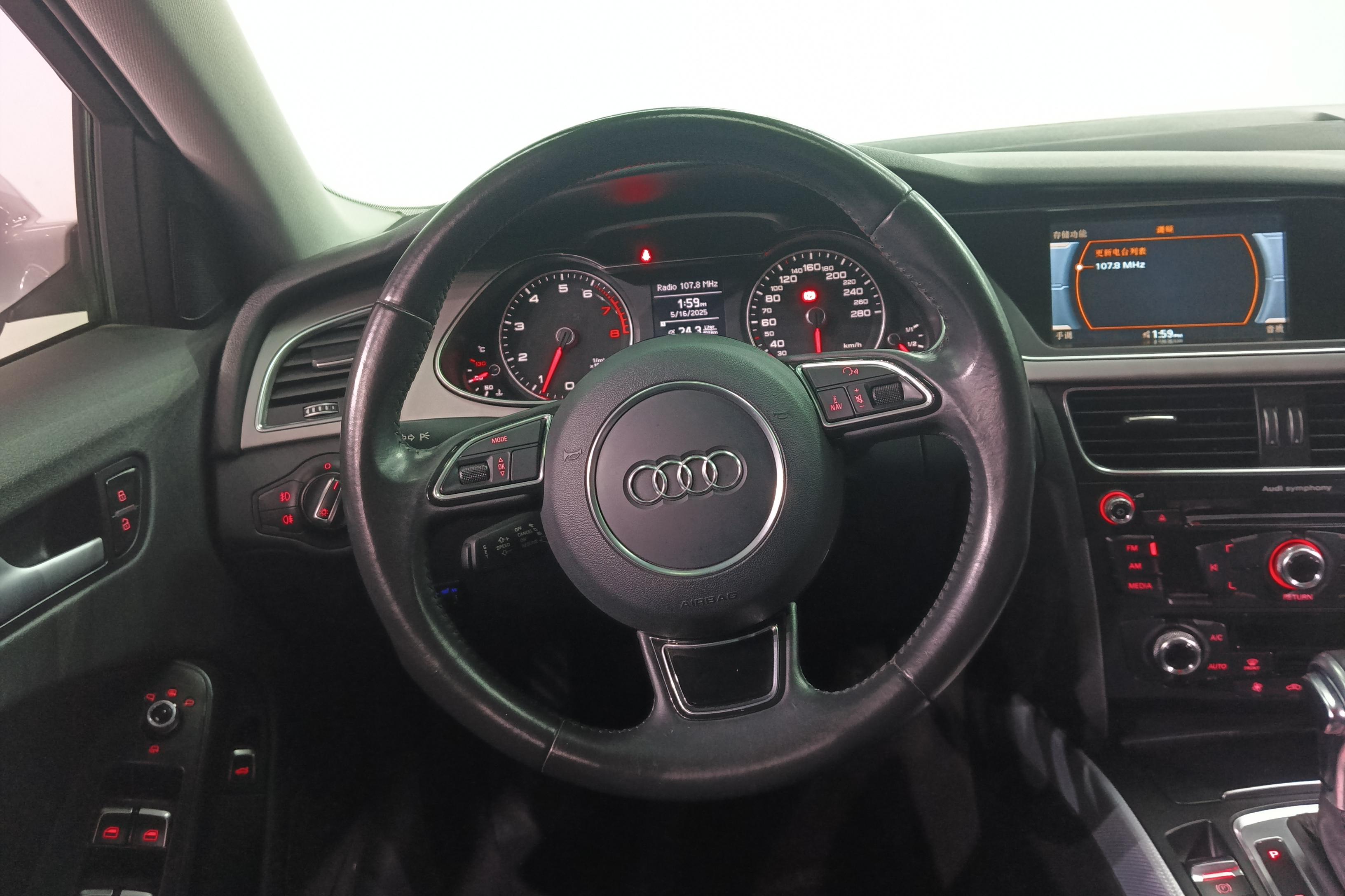 奥迪A4L 2016款 2.0T 自动 标准型典藏版 (国Ⅴ) 