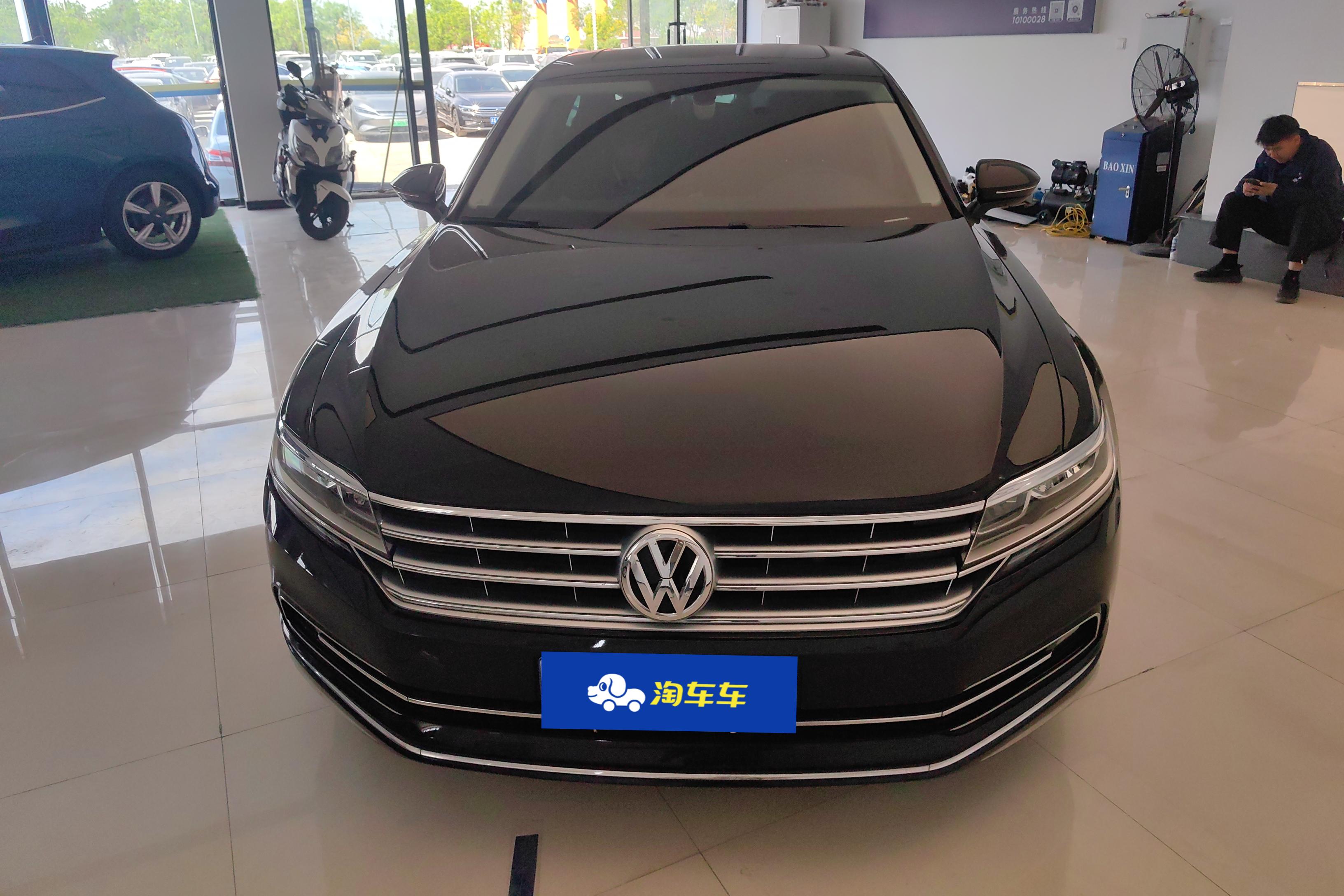 大众辉昂 2019款 2.0T 自动 380TSI商务版 (国Ⅵ) 
