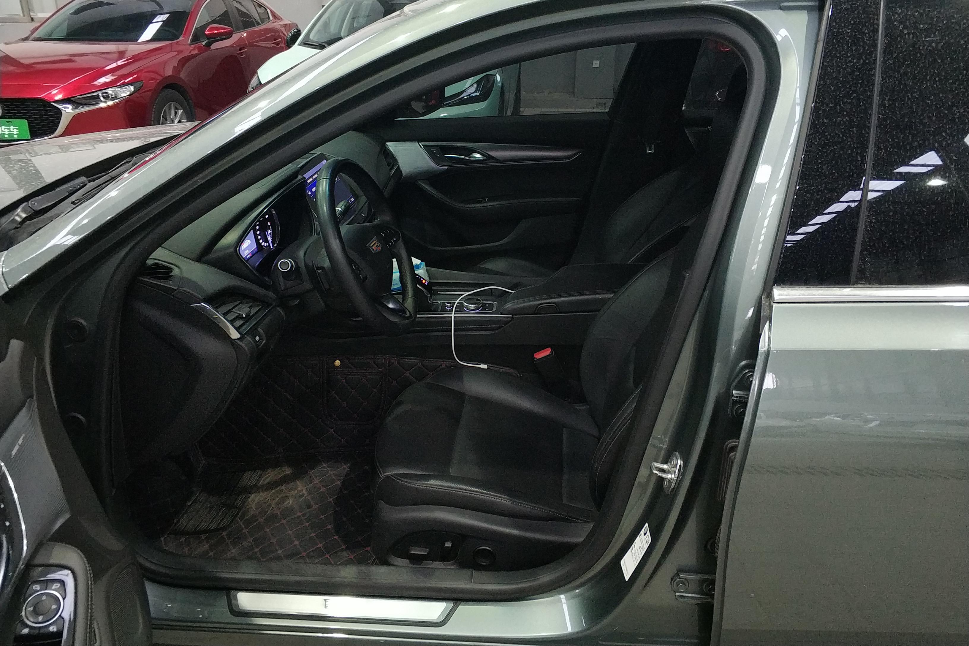 凯迪拉克CT5 2022款 2.0T 自动 28T豪华型 (国Ⅵ) 