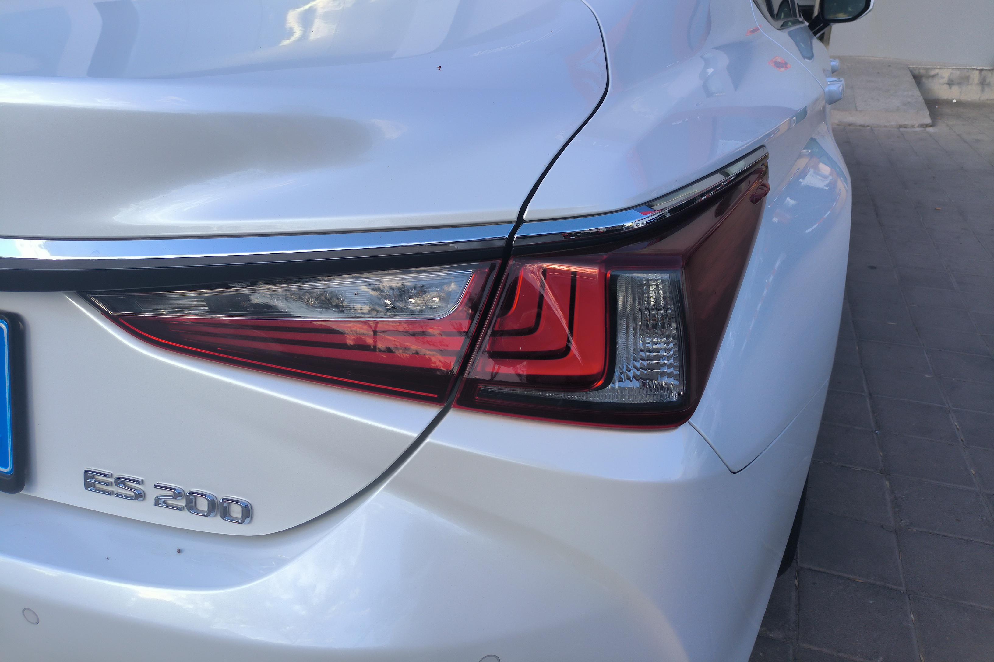 雷克萨斯ES 200 [进口] 2020款 2.0L 自动 卓越版 