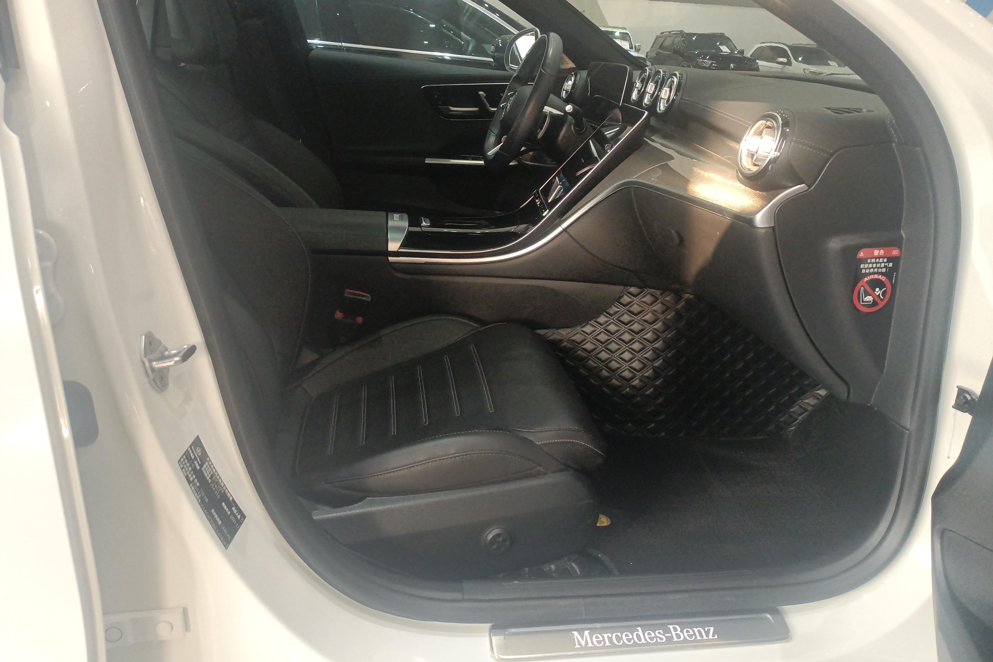 奔驰C级 C260L 2022款 1.5T 自动 运动版 (国Ⅵ) 