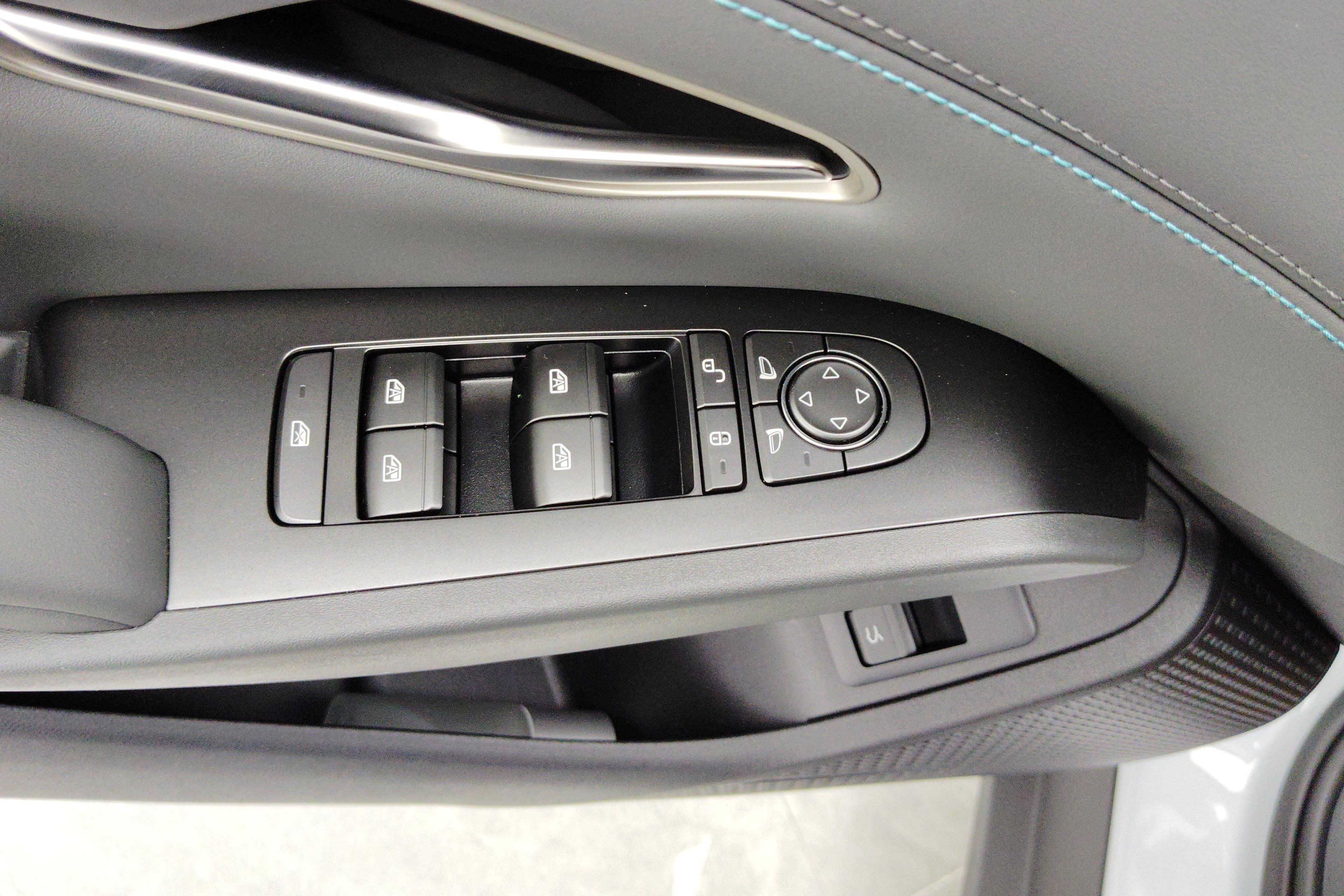 比亚迪秦L DM-i智驾版 2025款 1.5L 自动 80KM领先型 (国Ⅵ) 