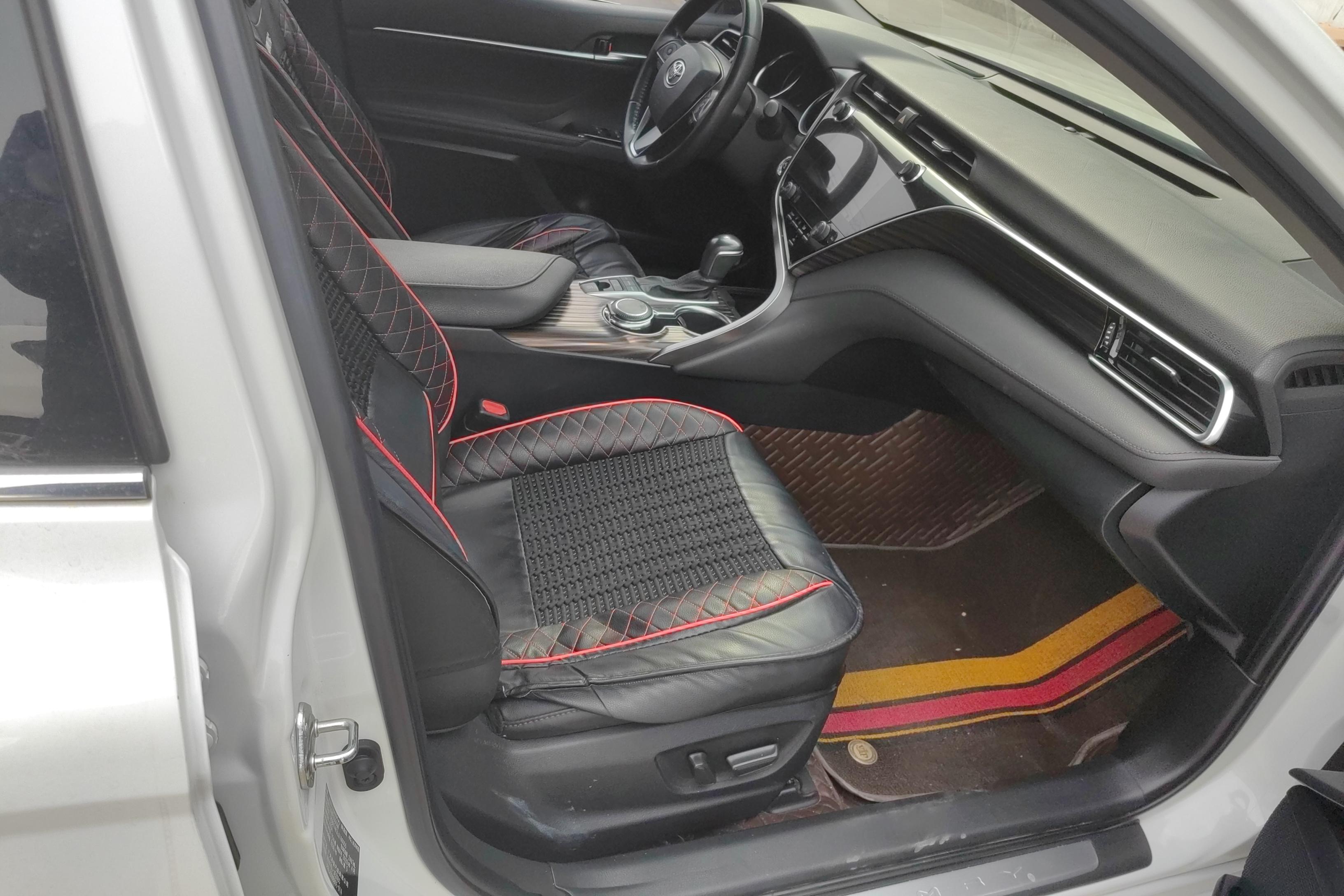 丰田凯美瑞 2019款 2.5L 自动 豪华版 (国Ⅵ) 