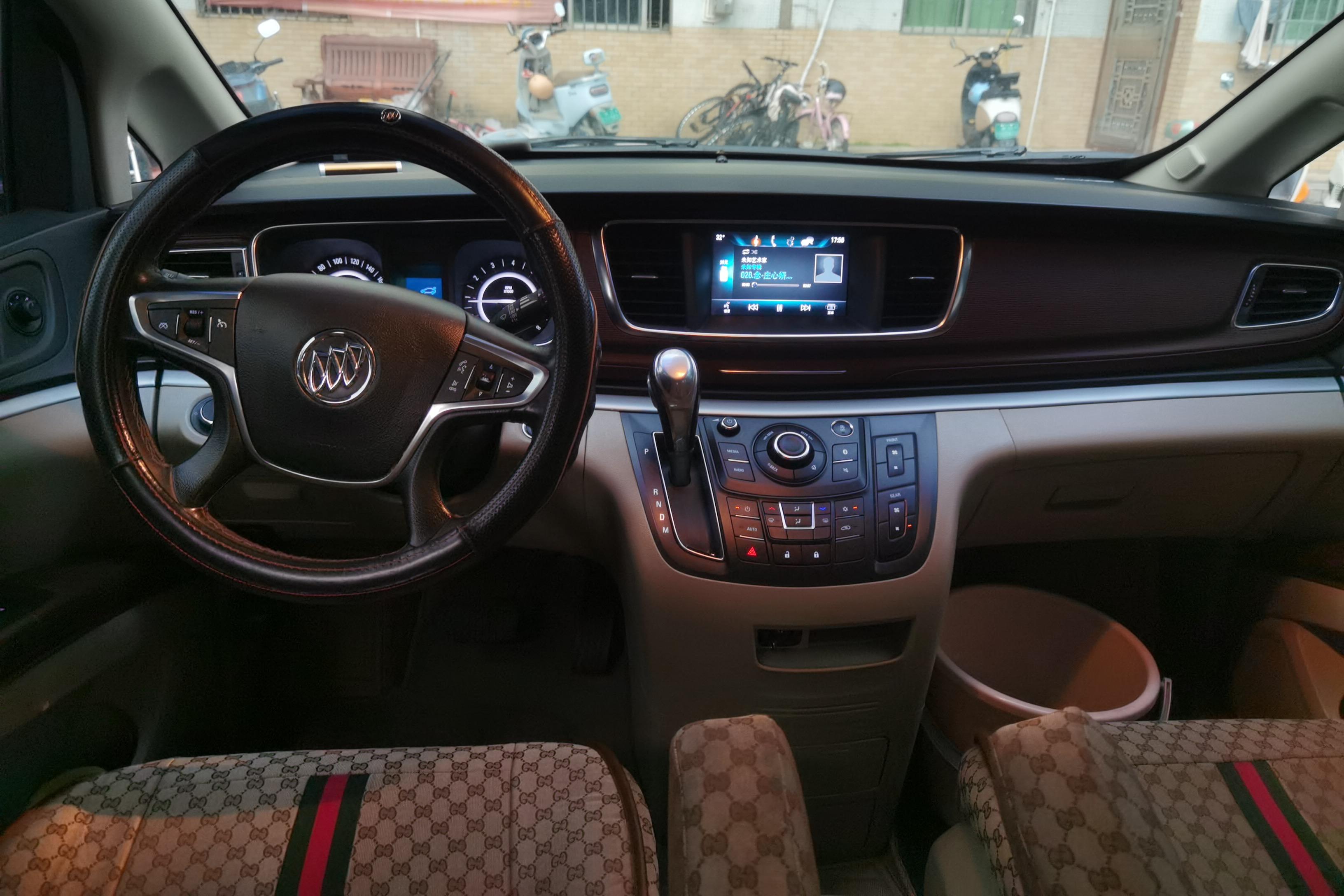 别克GL8 2018款 2.0T 自动 7座 28T豪华型 (国Ⅵ) 