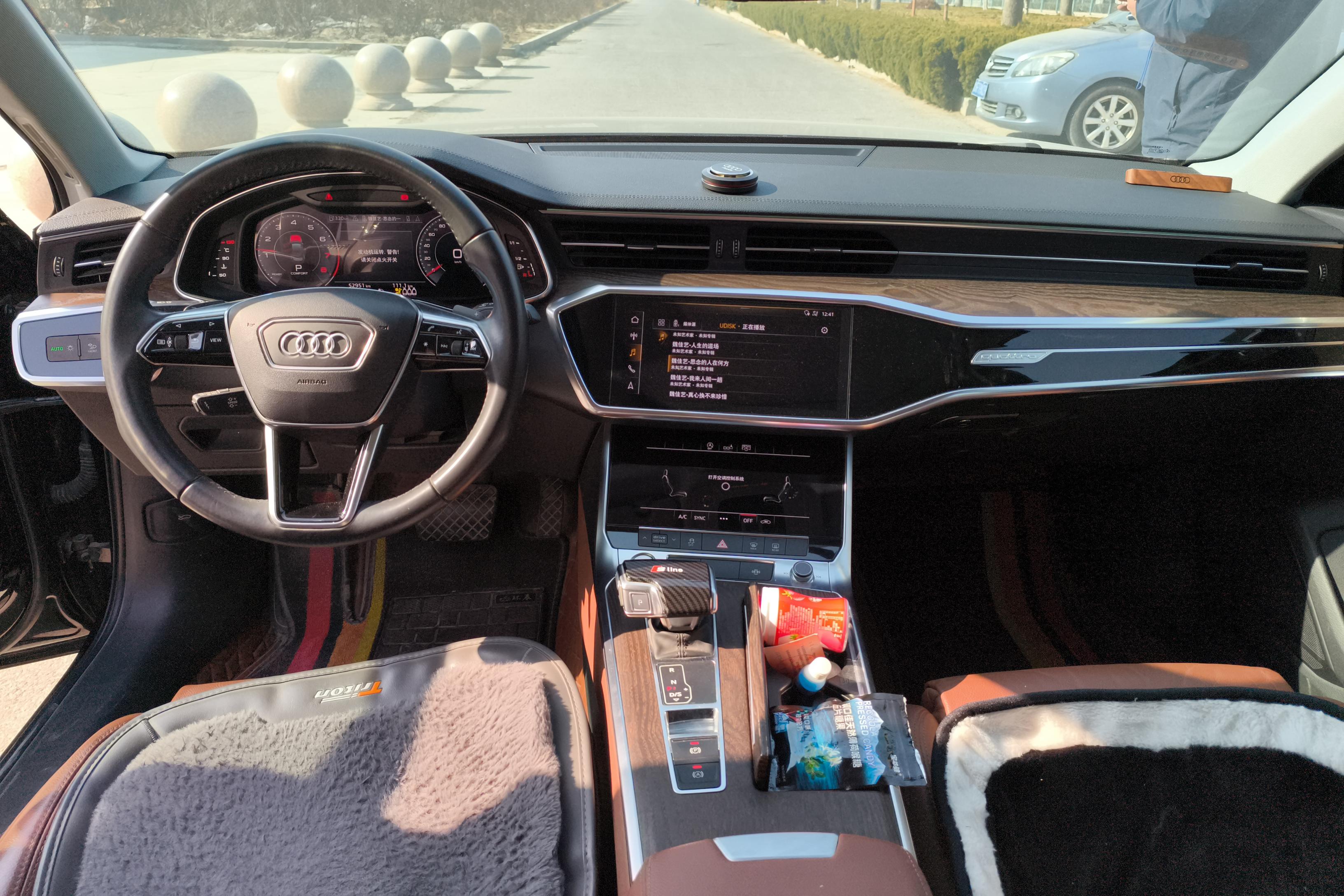 奥迪A6L 45TFSI 2019款 2.0T 自动 臻选致雅型 (国Ⅵ) 