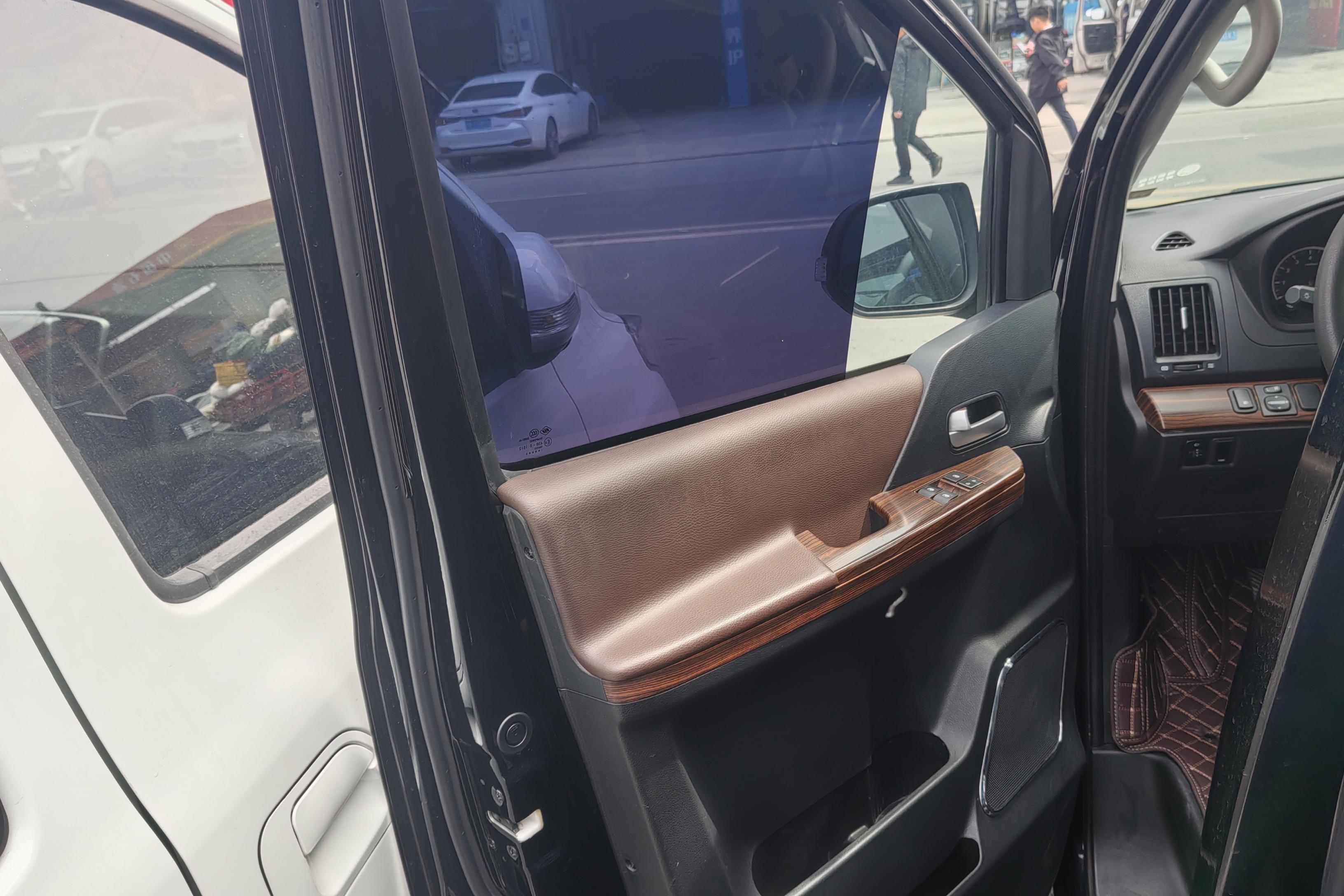东风风行菱智PLUS 2021款 2.0L 手动 标准型CNG (国Ⅵ) 