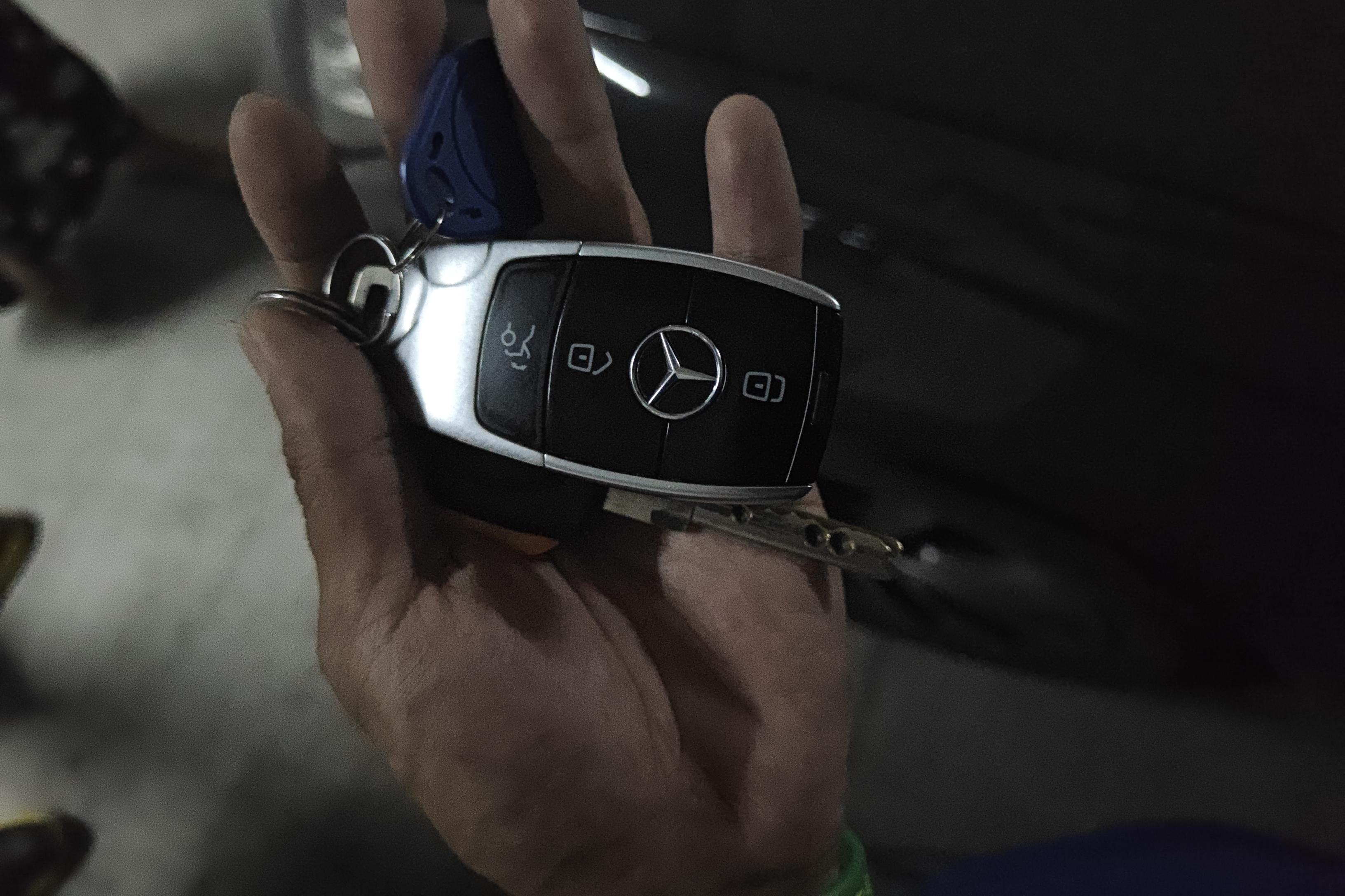奔驰E级 E300L 2016款 2.0T 自动 汽油 时尚型 (国Ⅴ) 