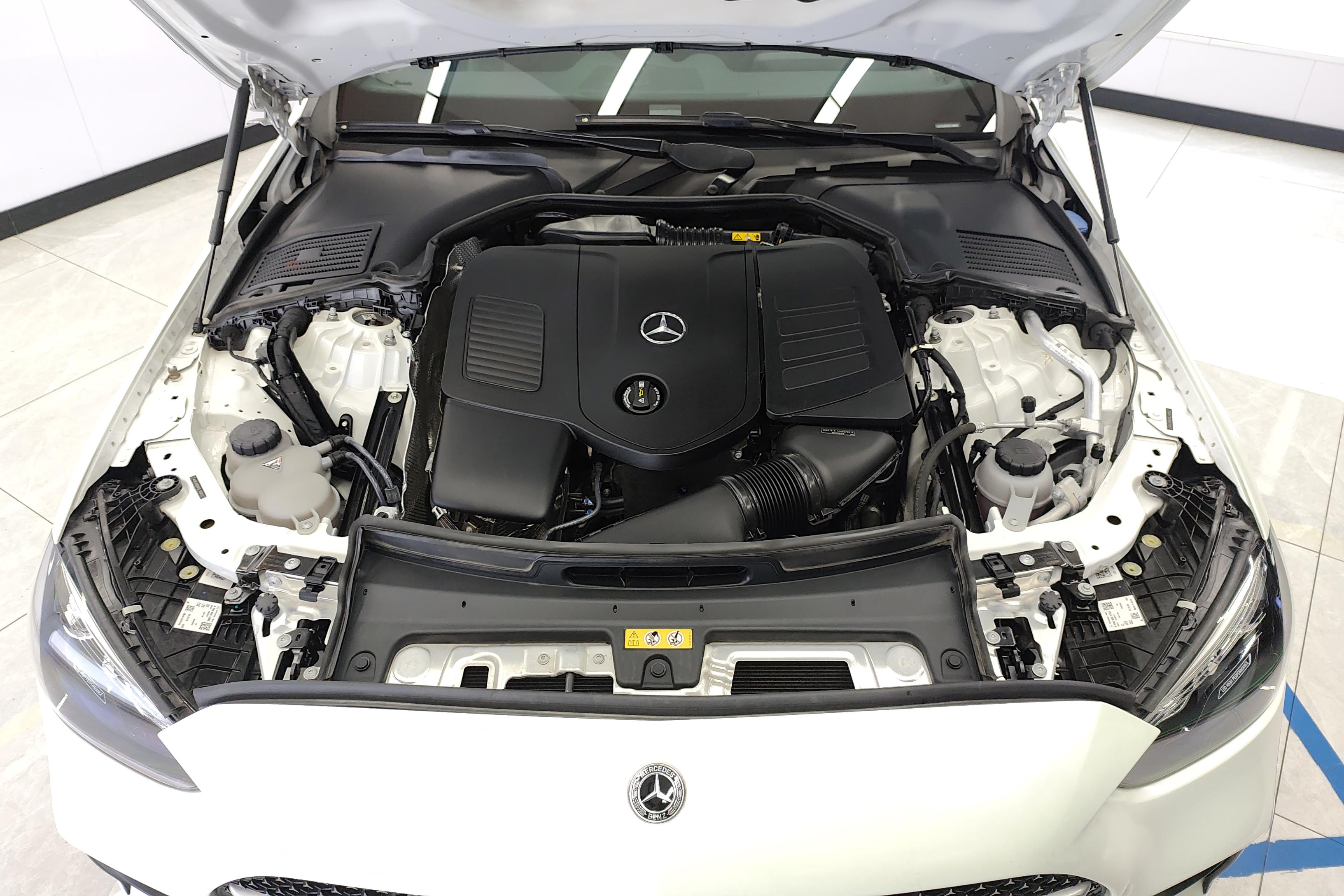 奔驰C级 C200L 2022款 1.5T 自动 改款运动版 (国Ⅵ) 