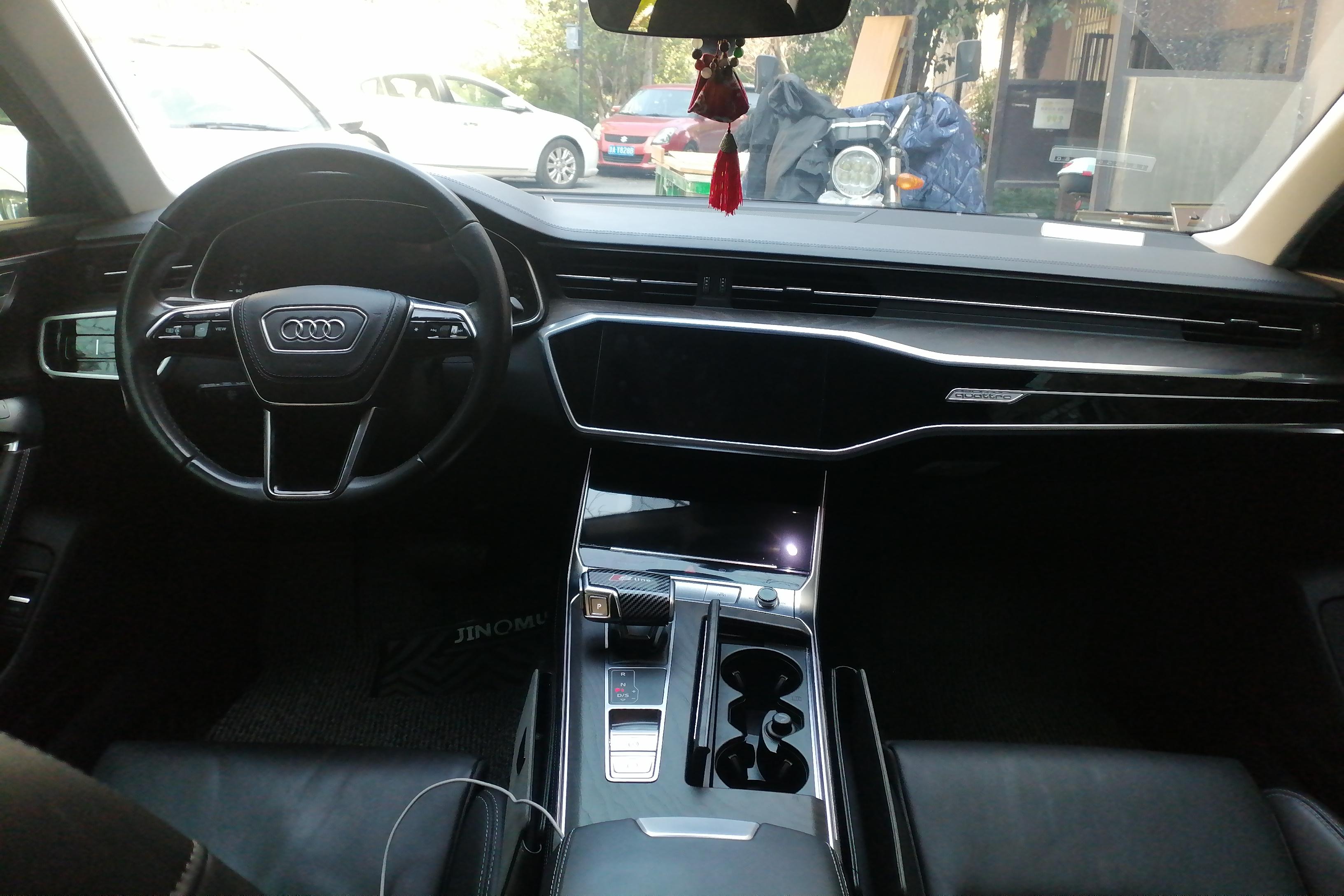 奥迪A6L 45TFSI 2023款 2.0T 自动 尊享致雅型 (国Ⅵ) 