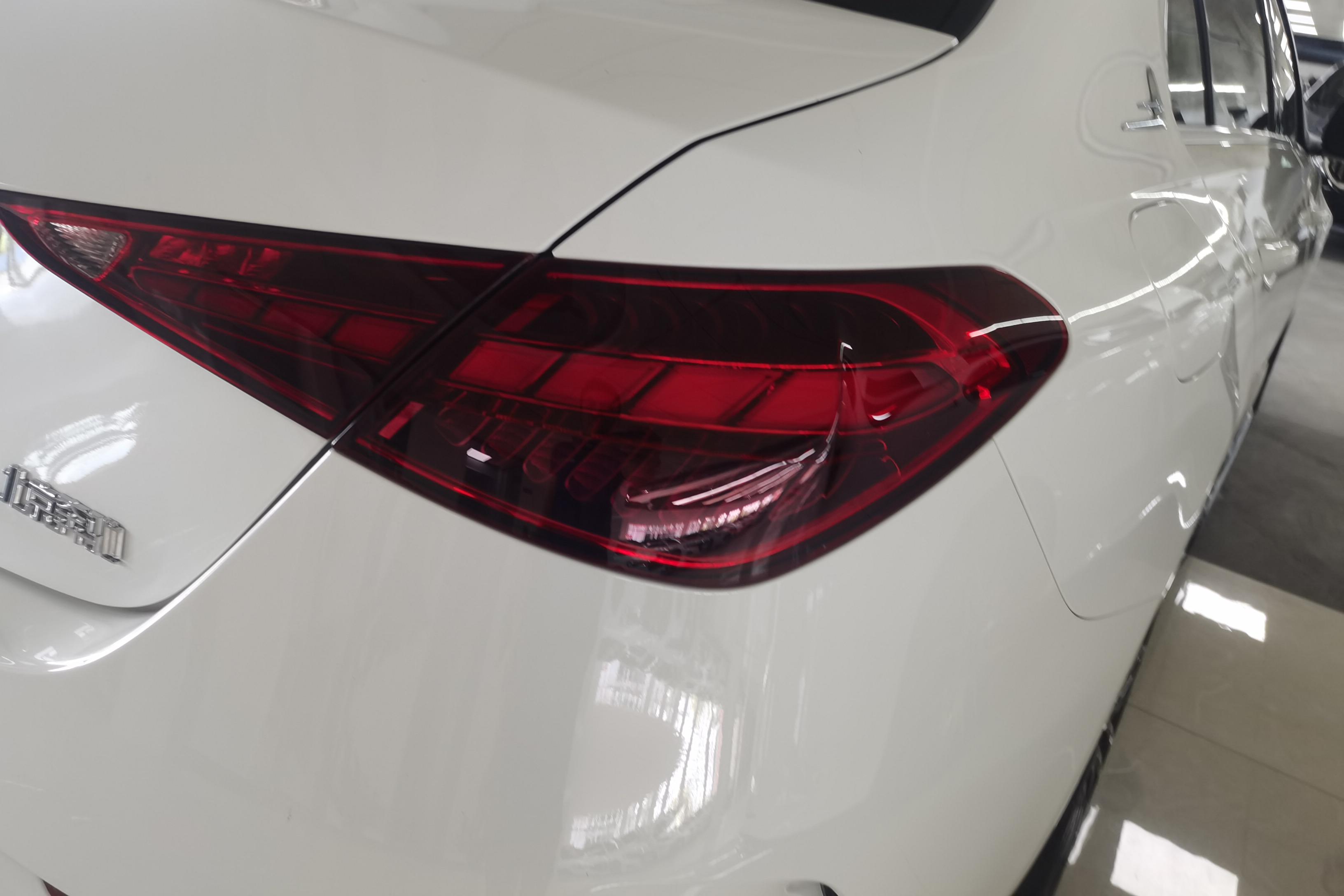 奔驰C级 C260L 2022款 1.5T 自动 改款运动版 (国Ⅵ) 