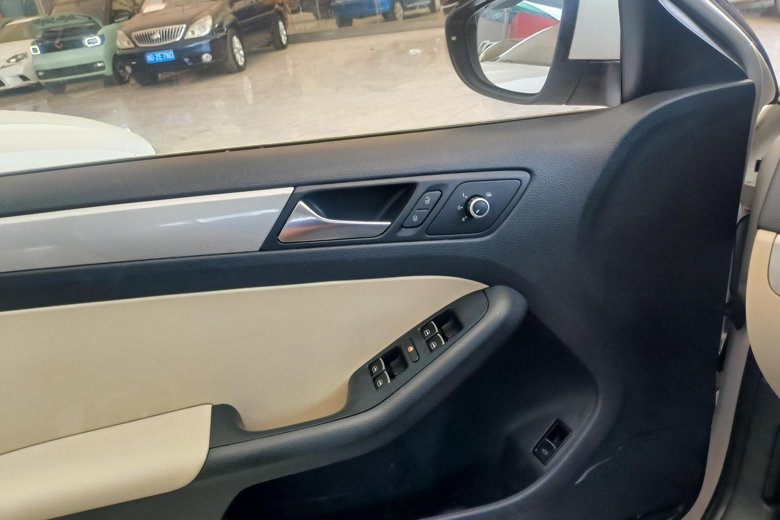 大众速腾 2014款 1.4T 自动 豪华型 (国Ⅳ) 