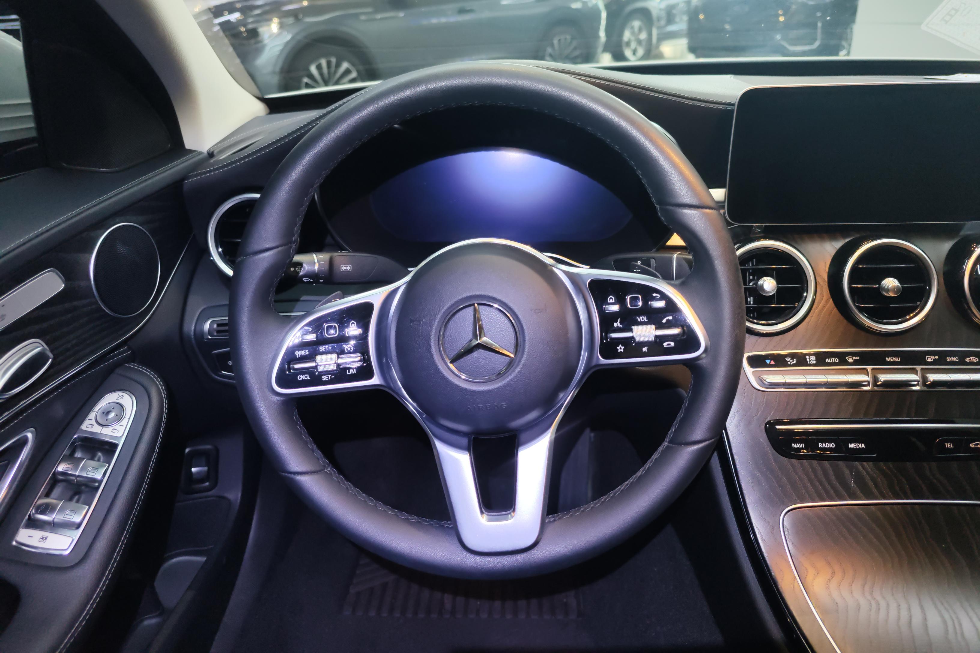 奔驰C级 C260L 2019款 1.5T 自动 运动版改款 (国Ⅵ) 