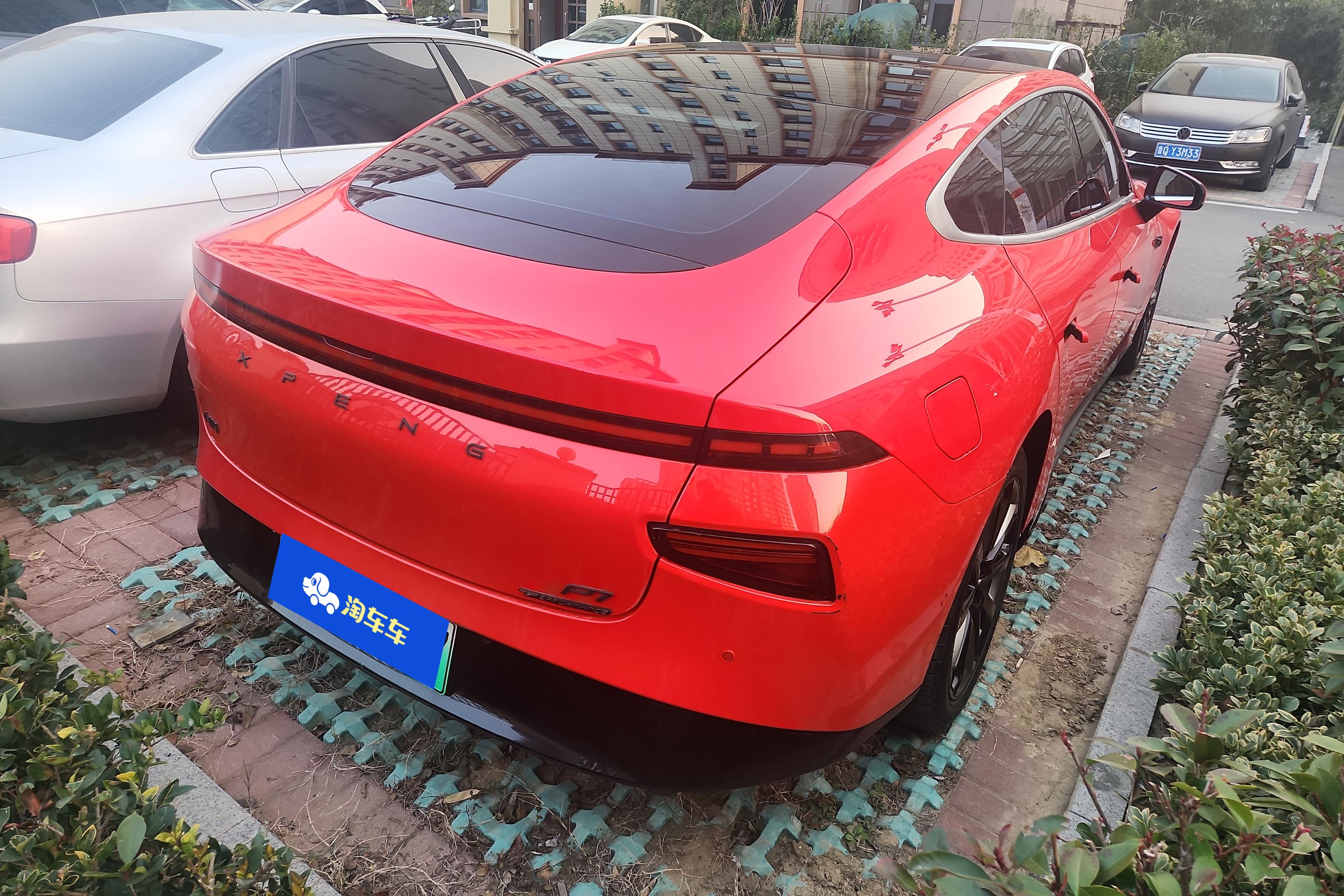 小鹏P7 2020款 自动 长续航智行版 纯电动 