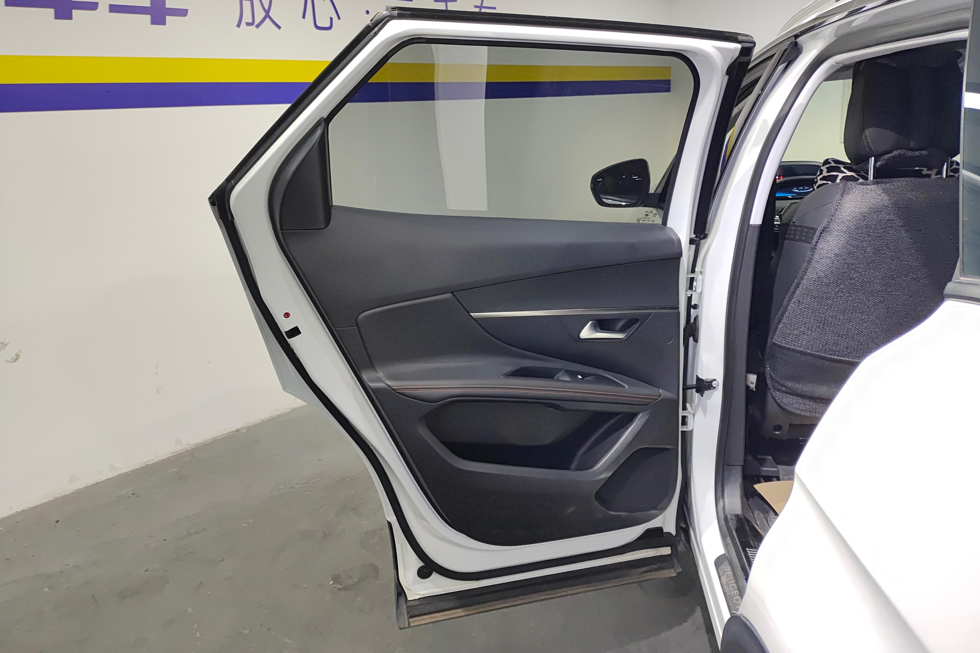 标致4008 2018款 1.6T 自动 350THP精英版 (国Ⅴ) 