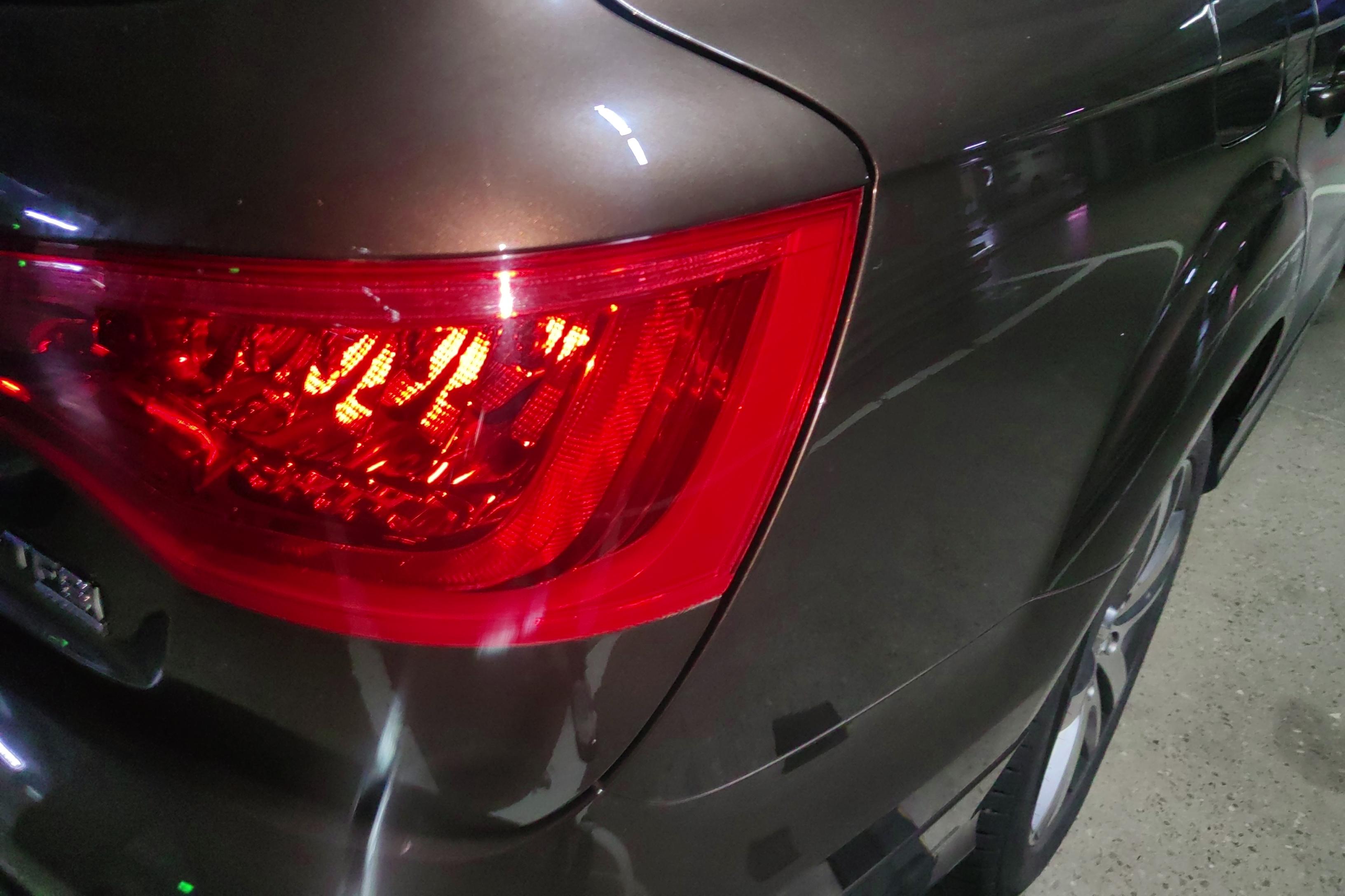 奥迪Q7 35 [进口] 2015款 3.0T 自动 运动型 