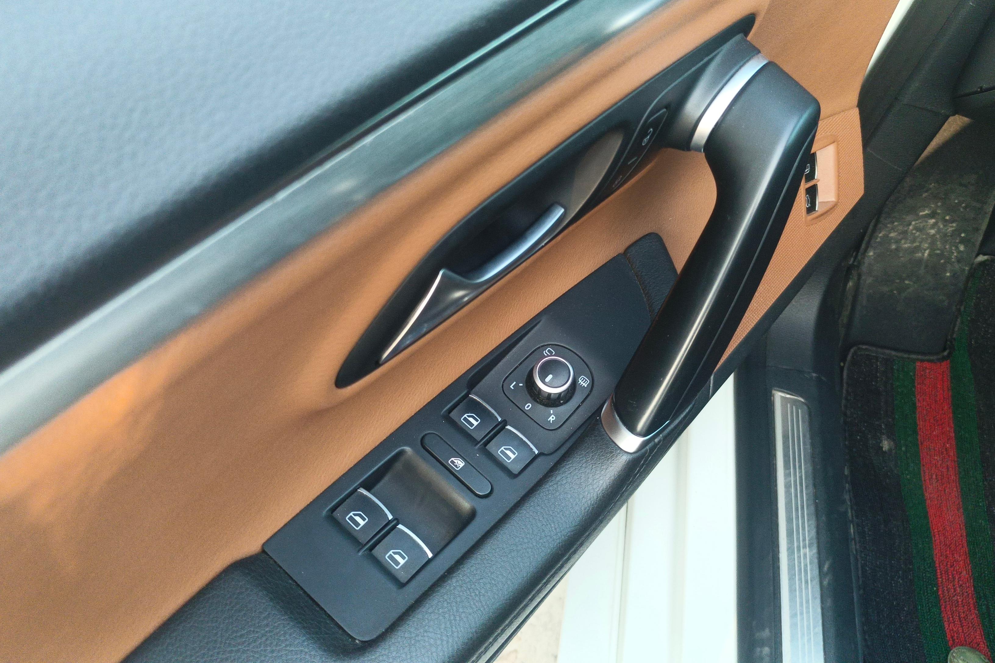 大众CC 2015款 2.0T 自动 豪华型 (国Ⅴ) 