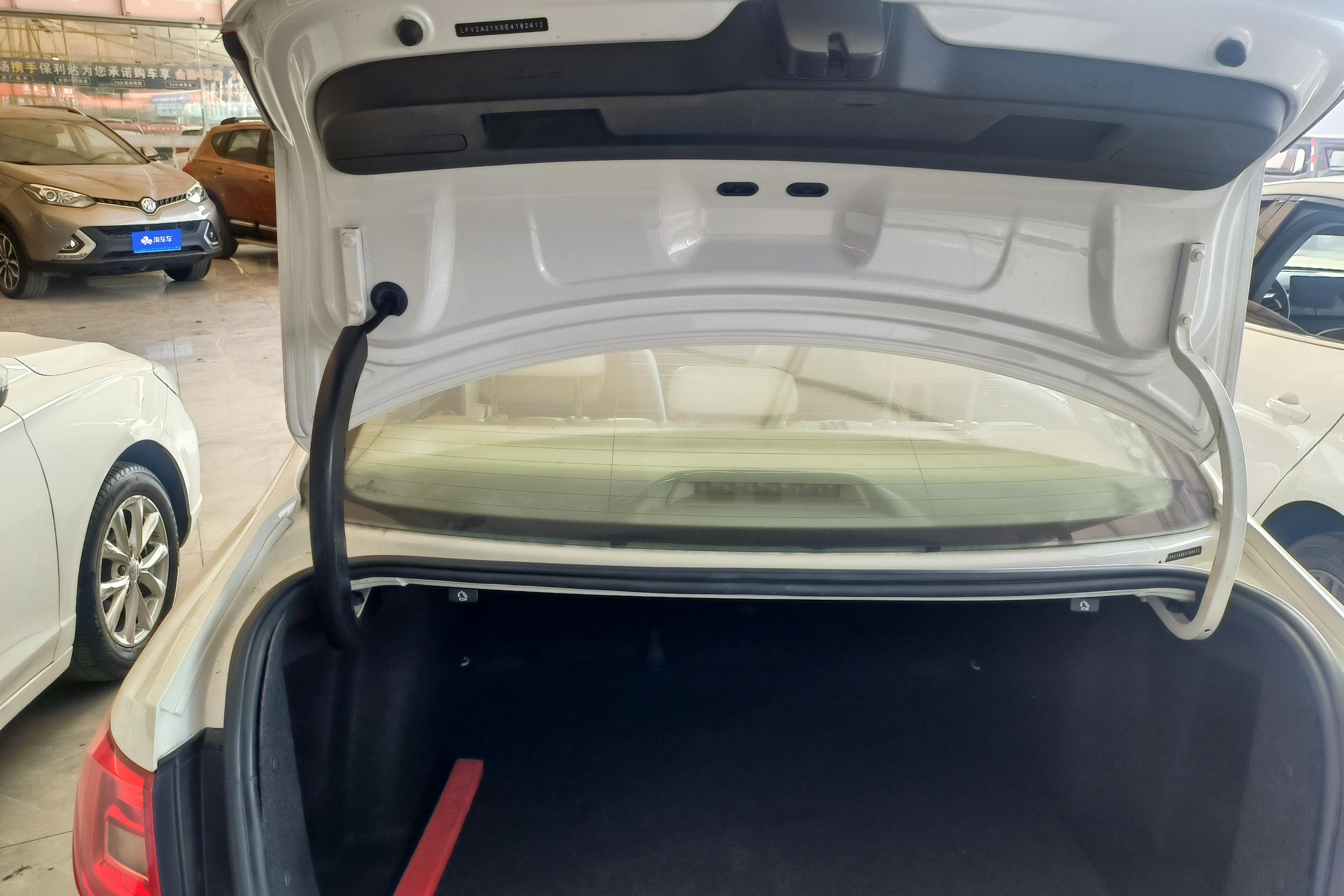 大众速腾 2014款 1.4T 自动 豪华型 (国Ⅳ) 